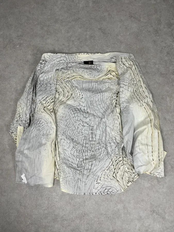 Just Cavalli SS2002 Cavalli Beige Crocodile Effect Abstract Shirt Size US S / EU 44-46 / 1 - 9 Thumbnail