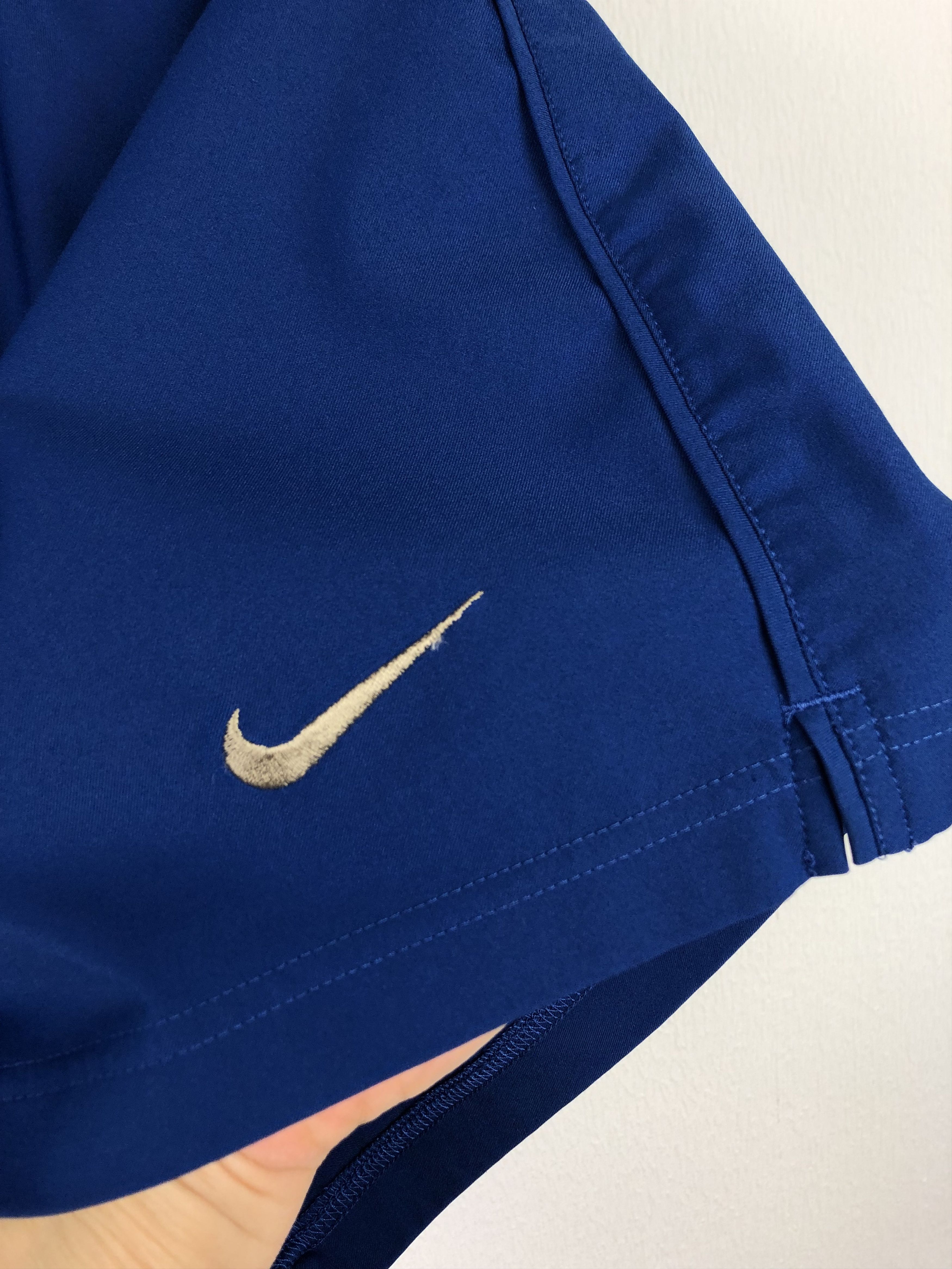 Nike Vintage Nike FC Barcelona Football Shorts Soccer Track M Size US 32 / EU 48 - 3 Thumbnail