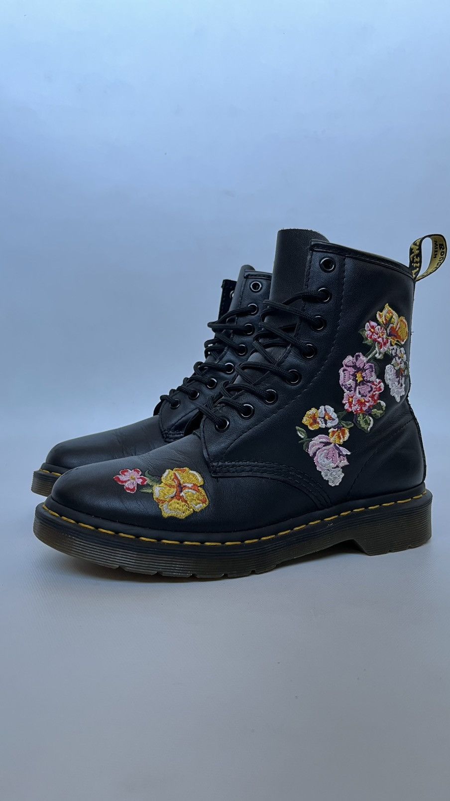 Dr. Martens Rare Dr. Martens Jadon Max Floral Boots Size US 7 / IT 37 - 11 Thumbnail