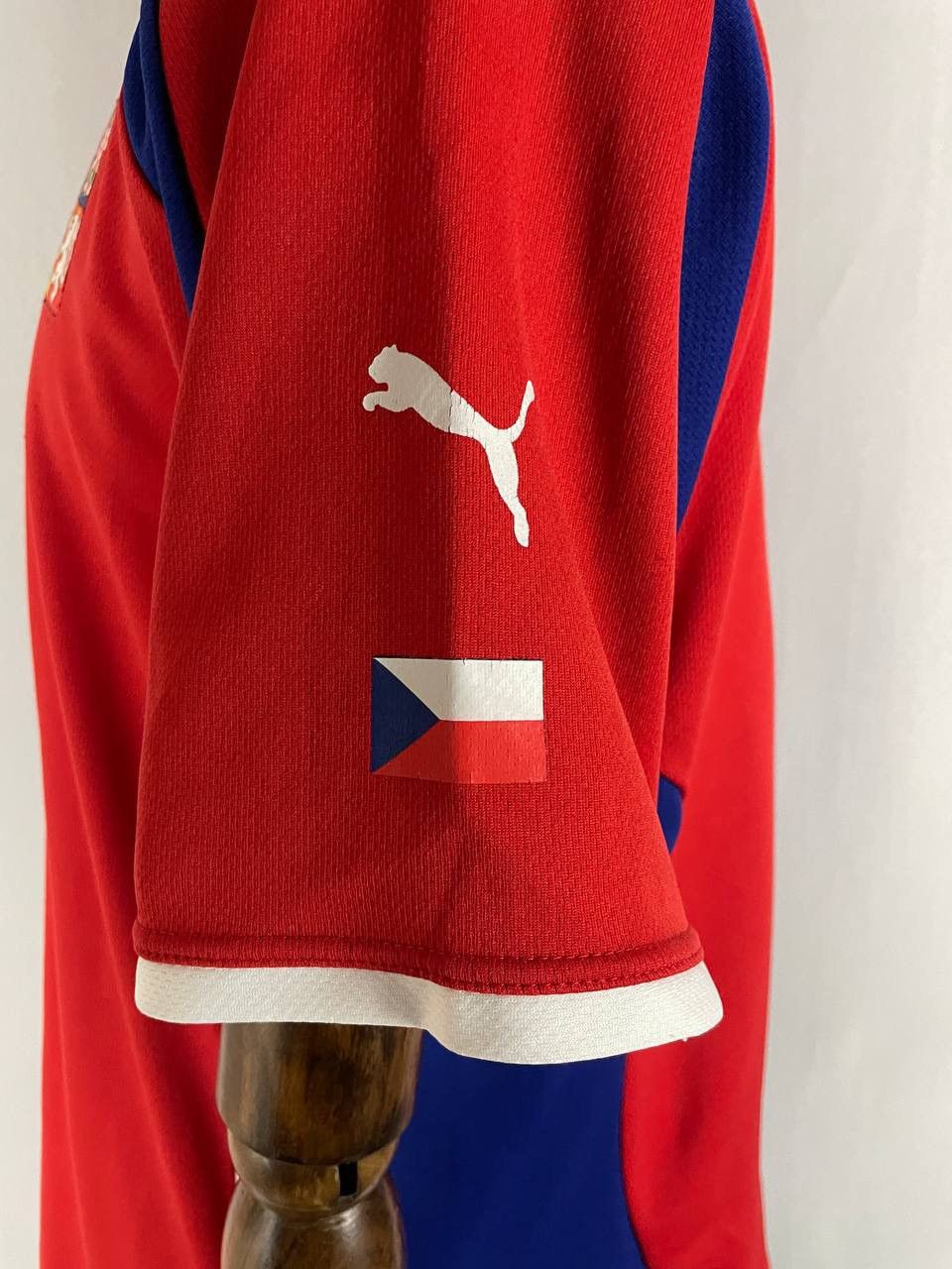 Puma Puma T Shirt Czech Republic 2000 Euro Nedved 4 Red Vintage Size US L / EU 52-54 / 3 - 12 Thumbnail