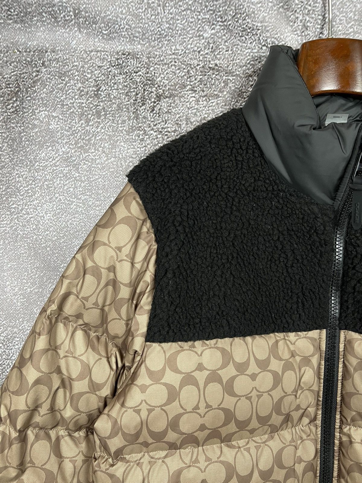 Coach Coach monogram signature Sherpa puffer jacket duck down Size US L / EU 52-54 / 3 - 5 Thumbnail