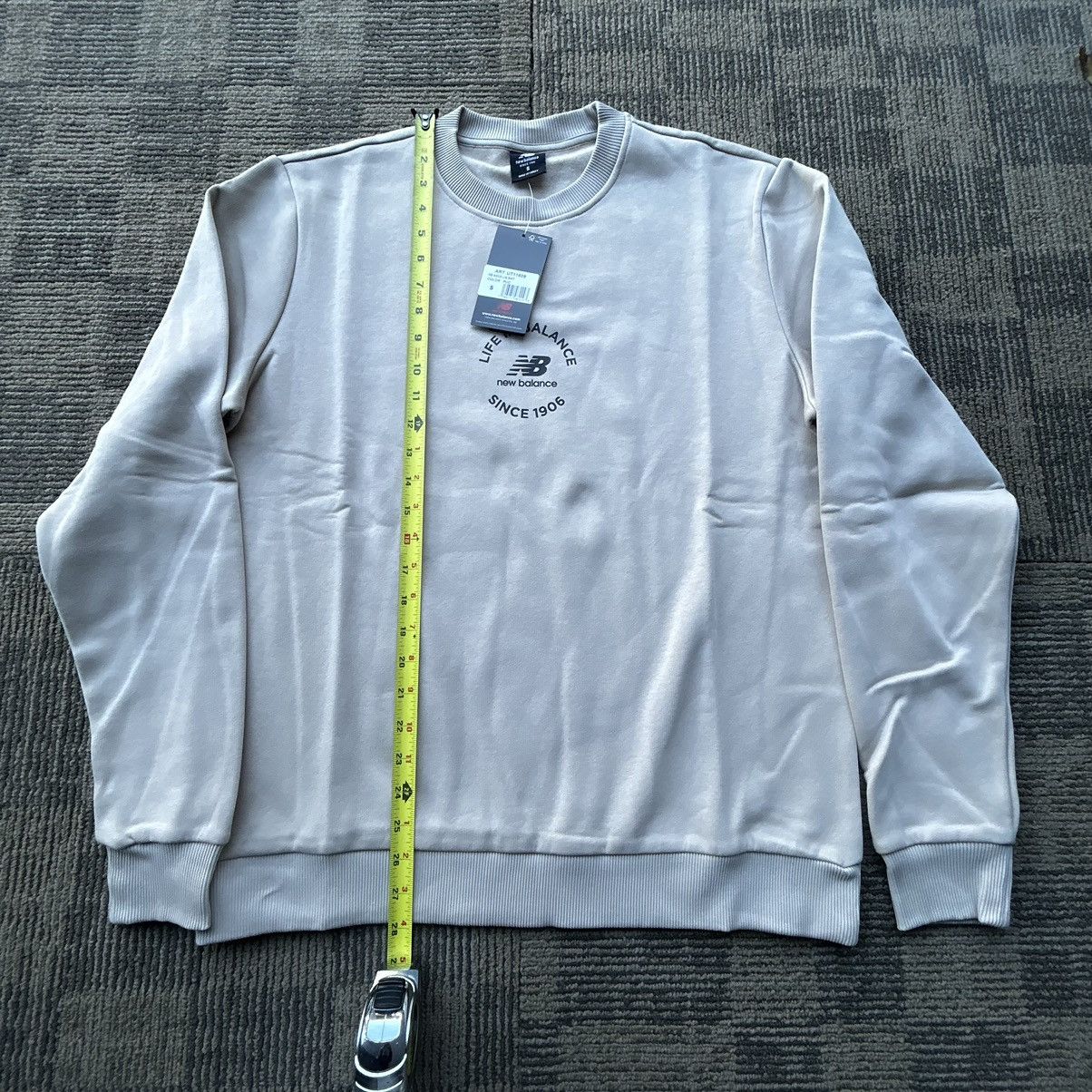 New Balance New Balance “Life In Balance” Mauve Spell-Out Sweatshirt Size US S / EU 44-46 / 1 - 4 Thumbnail