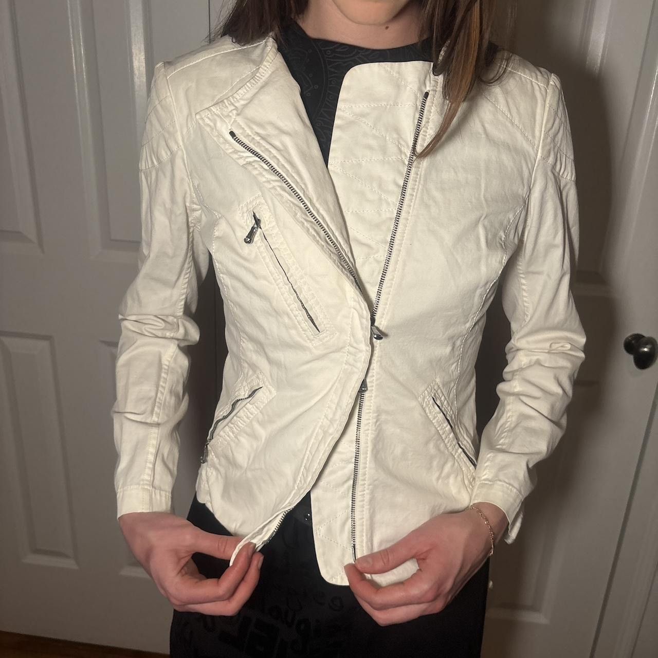 Donna Karan Donna Karan Asymmetrical Zipper Jacket off-white Size XS / US 0-2 / IT 36-38 - 8 Thumbnail