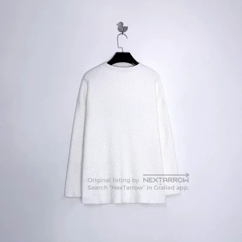 Balenciaga Balenciaga White Flower Button Letter Logo Knit Top Size US XS / EU 42 / 0 - 2 Thumbnail