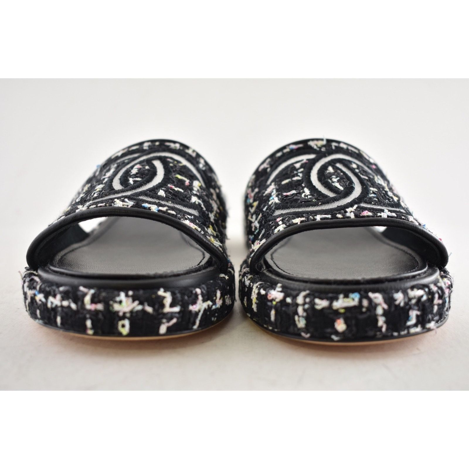 Chanel Chanel 20P Black White Tweed Mesh CC Logo Slide Slip Size US 6.5 / IT 36.5 - 8 Thumbnail
