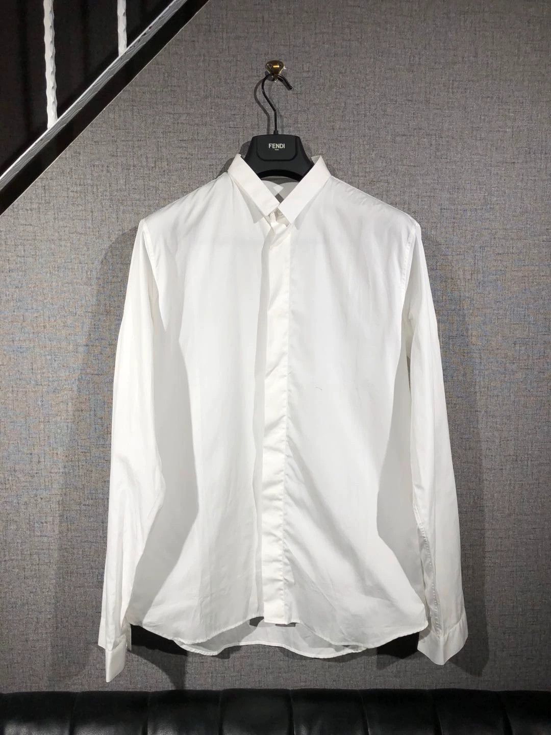 Dior Dior Men's Long Sleeve White Shirt Size US L / EU 52-54 / 3 - 1 Thumbnail