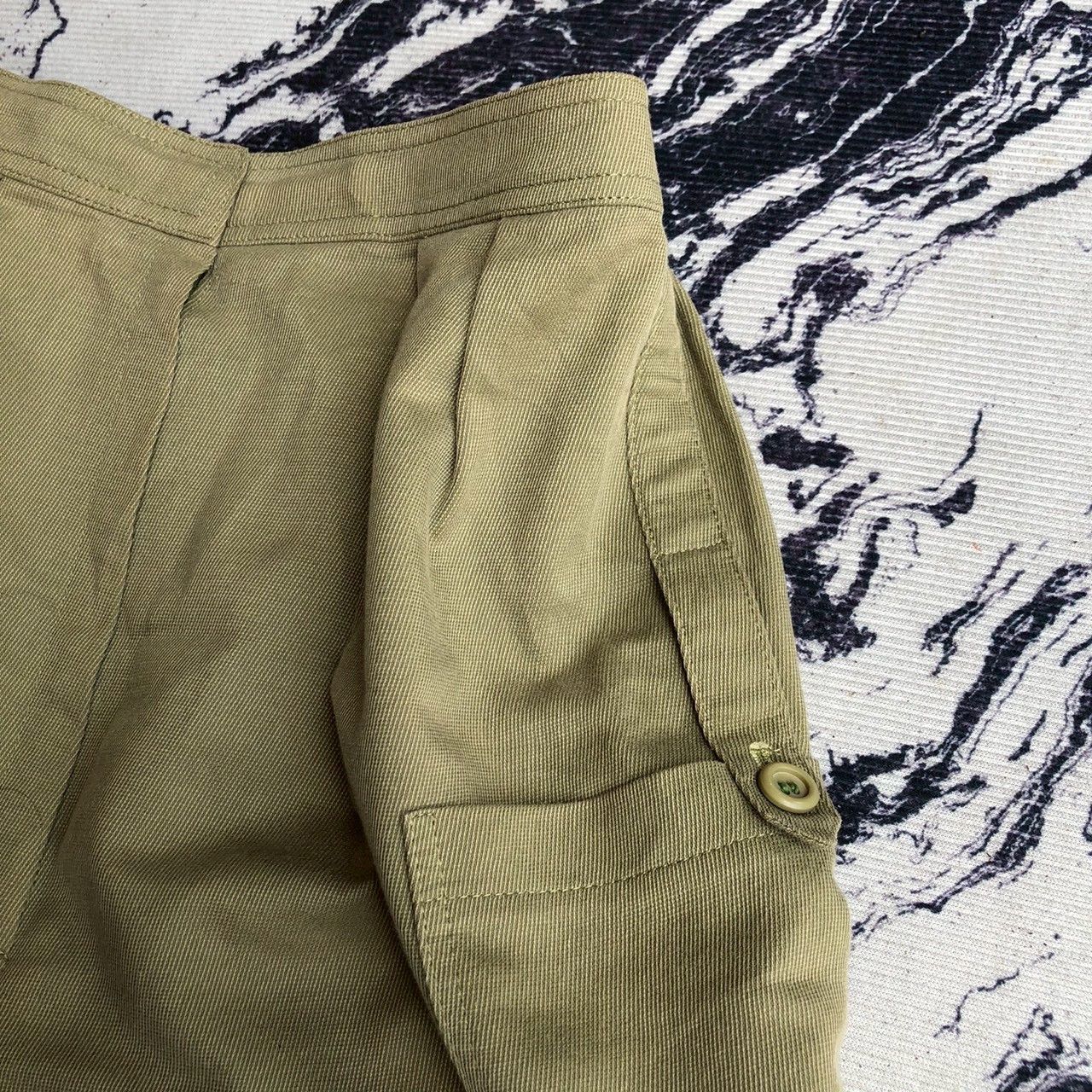 Christian Dior Monsieur Vintage 90s Christian Dior Sports Khaki Utility Shorts Size 27" / US 4 / IT 40 - 4 Thumbnail