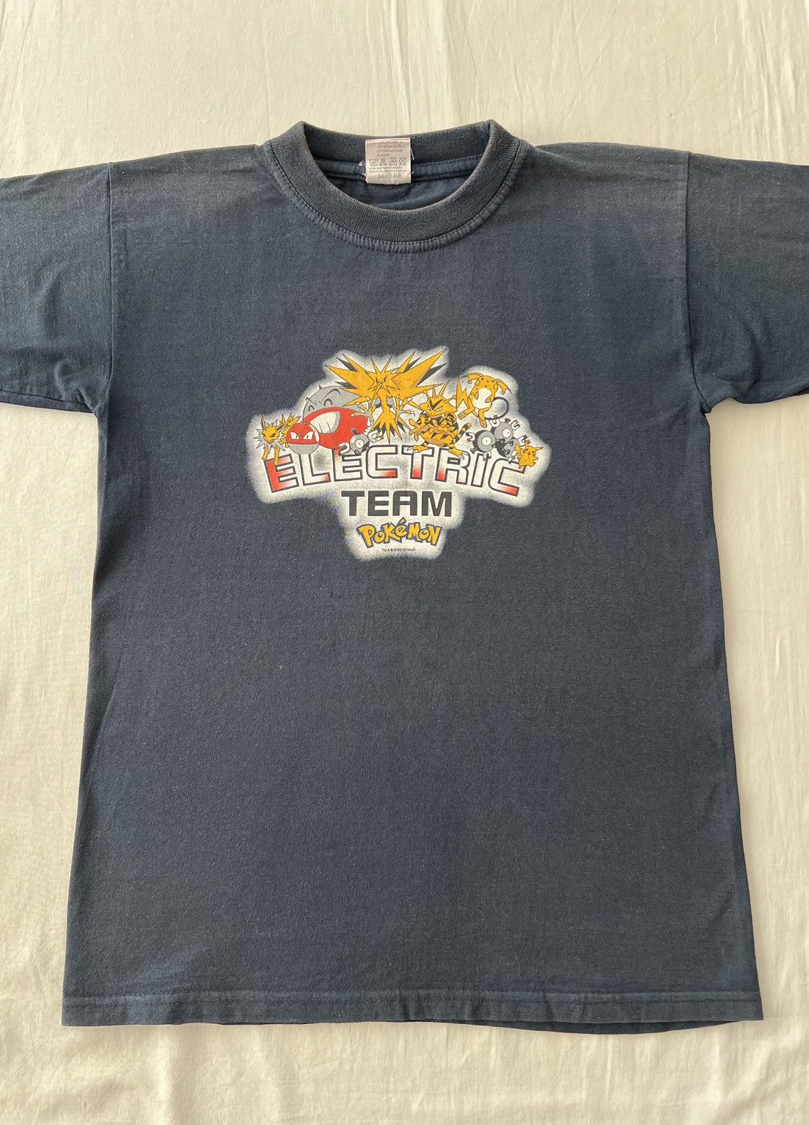 Vintage Vintage 2000 Pokemon Electric Team Nintendo Cartoon T-shirt Size US XS / EU 42 / 0 - 6 Thumbnail