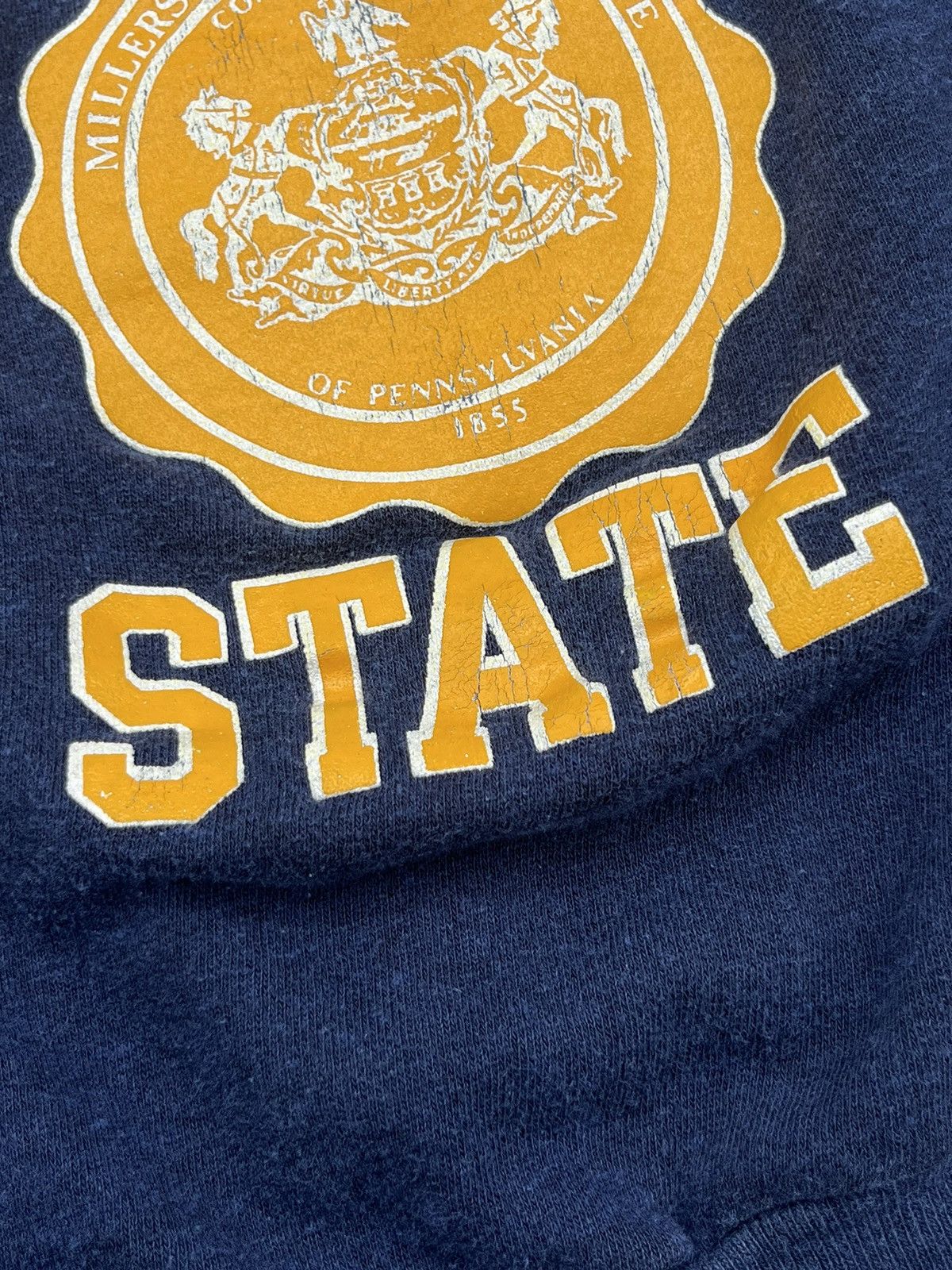 Vintage VINTAGE 80’S MILLERSVILLE STATE COLLEGE SWEATSHIRT Size US XS / EU 42 / 0 - 5 Thumbnail