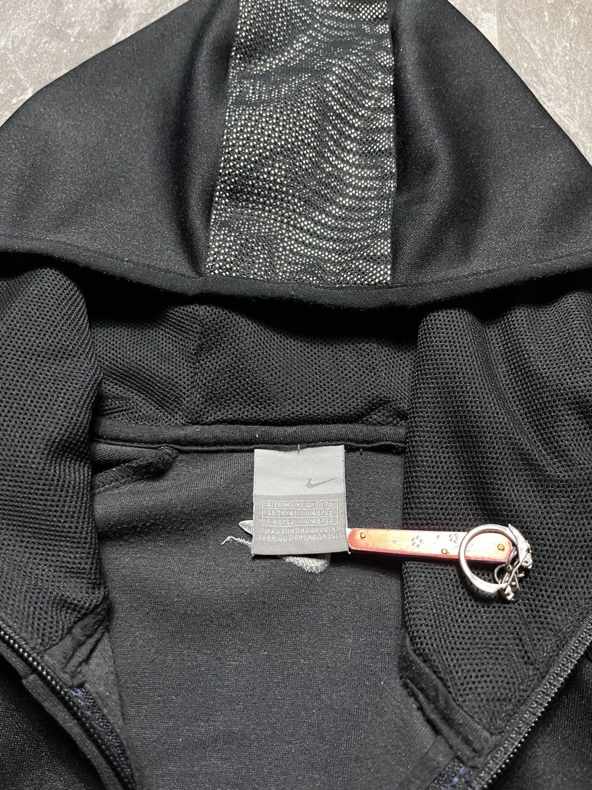 Nike Nike Tn Vintage 90s Rare Zip Up Hoodie With Logo Drill Size US M / EU 48-50 / 2 - 23 Thumbnail