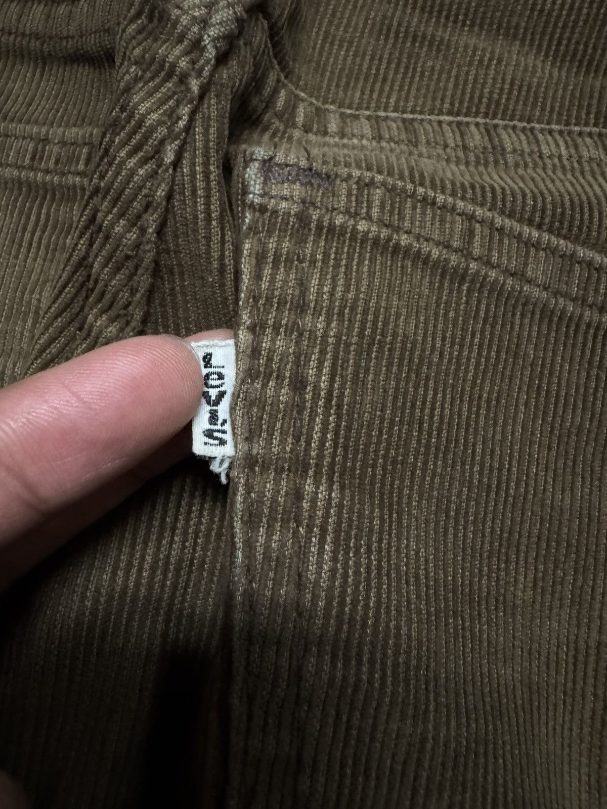 Levi's 💥FLARED💥70's LEVI'S WHITE TAG CODUROI BOOTCUT CLASSIC BROWN Size US 29 - 15 Thumbnail