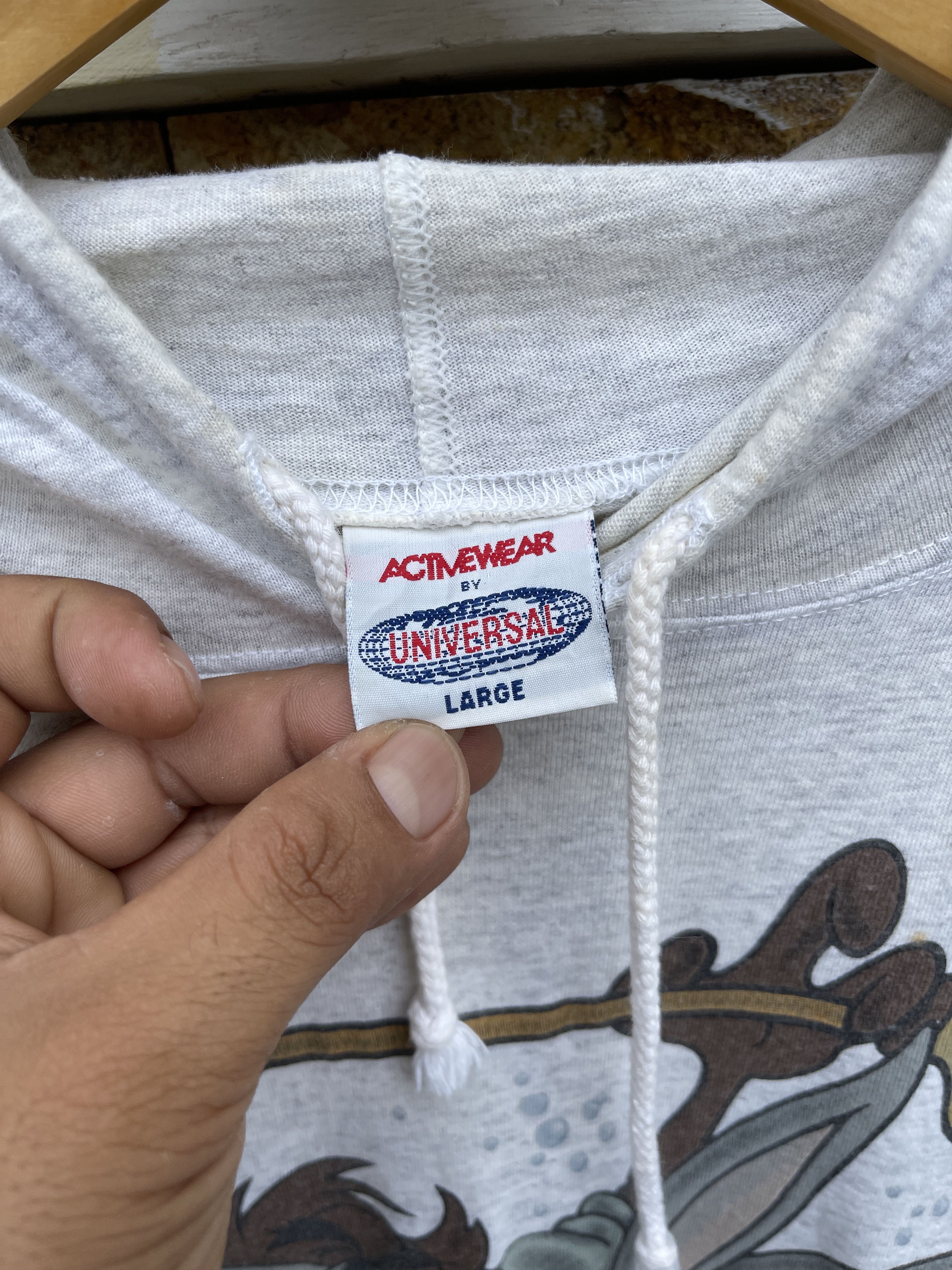 Cartoon Network Rare🔥Vintage 95’ Looney Tunes T-Shirt With Hoodie Size US M / EU 48-50 / 2 - 5 Thumbnail