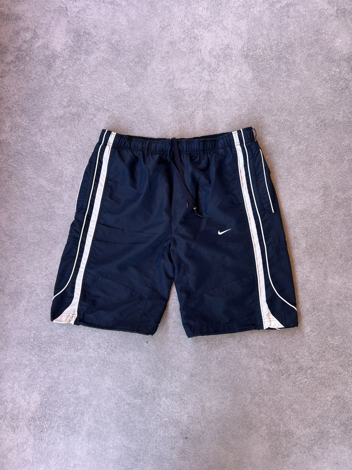 Nike 🔥 Vintage Nike Blue Y2K Nylon Shorts – Size M/L Size US 32 / EU 48 - 1 Thumbnail