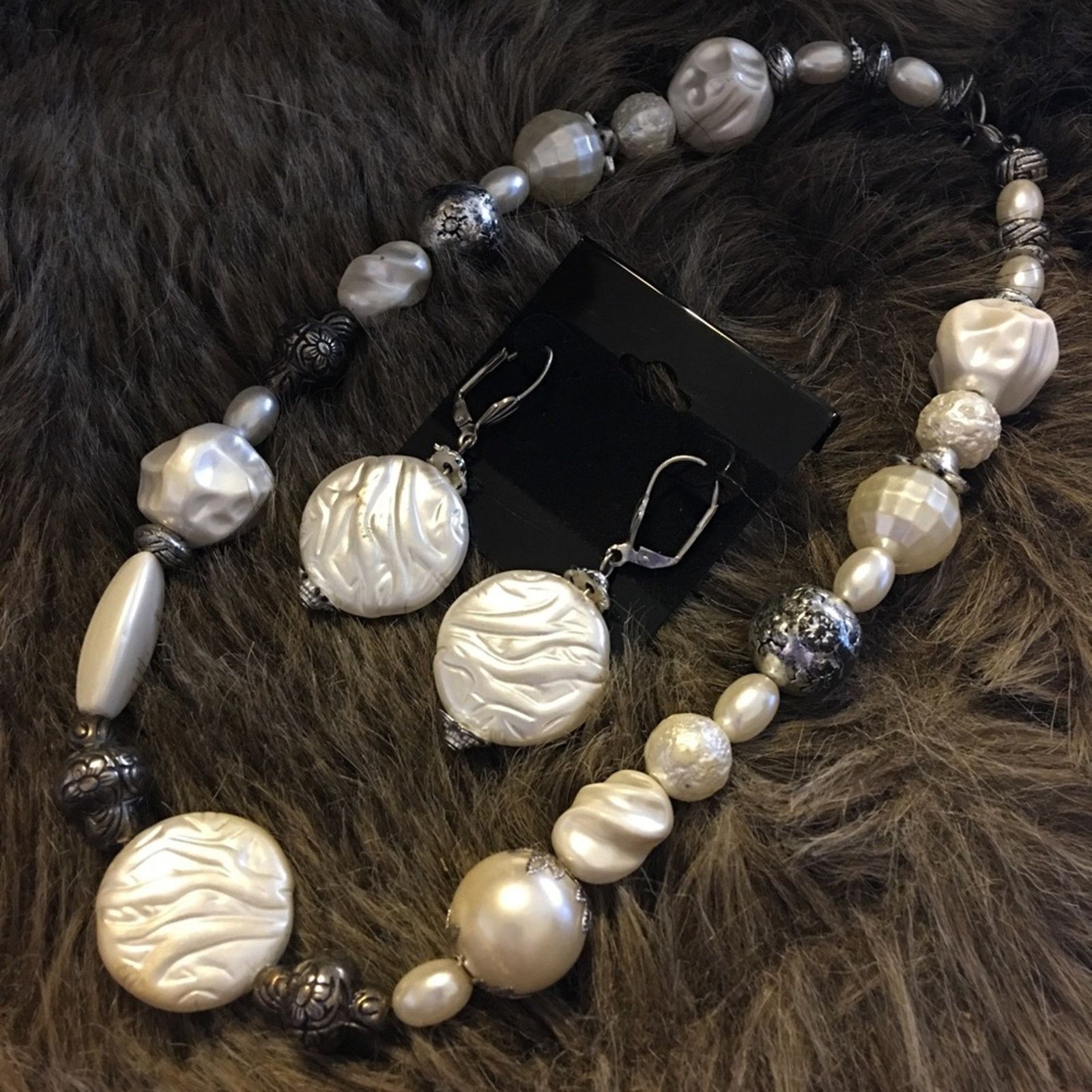 Jewelry Faux Pearl Chunky Bead Necklace And Earring Set in Silver, Women's