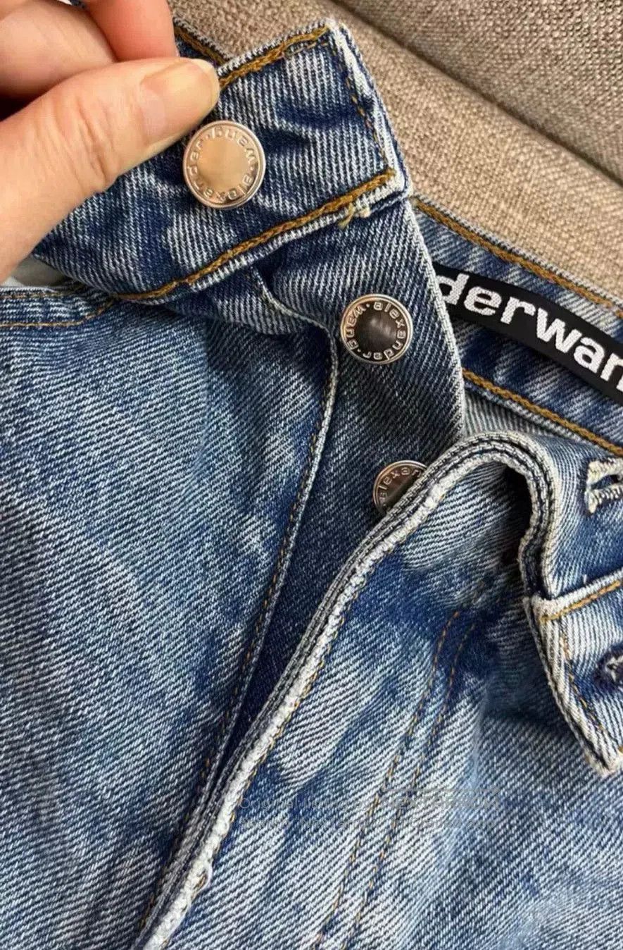 Alexander Wang Alexander Wang Denim Shorts Size 27. Size 27" / US 4 / IT 40 - 5 Thumbnail