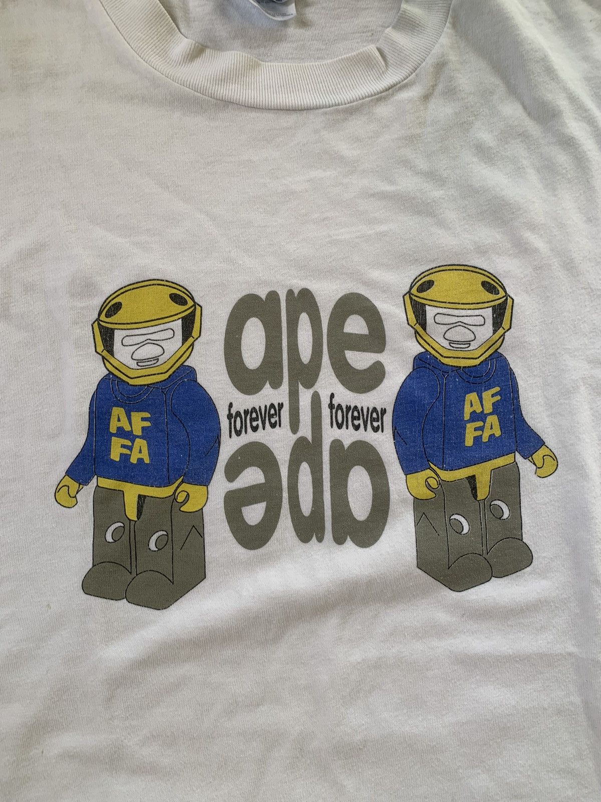 A.F.F.A. Very rare A.F.F.A ApeForeverForeverApe insane collaboration Size US M / EU 48-50 / 2 - 3 Thumbnail