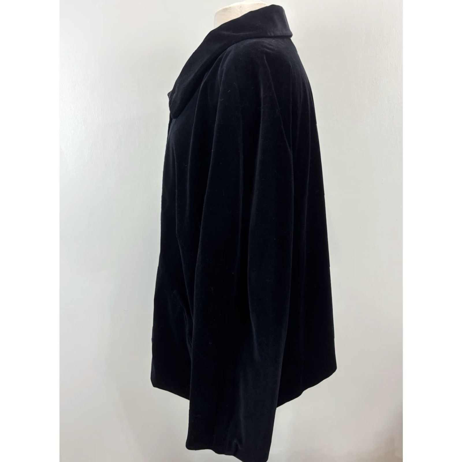 Talbots VINTAGE Talbots Velvet Jacket 22W Plus Women’s Black/Blue Lined Classic Whimsigoth Size 3XL / US 20-22 - 2 Thumbnail