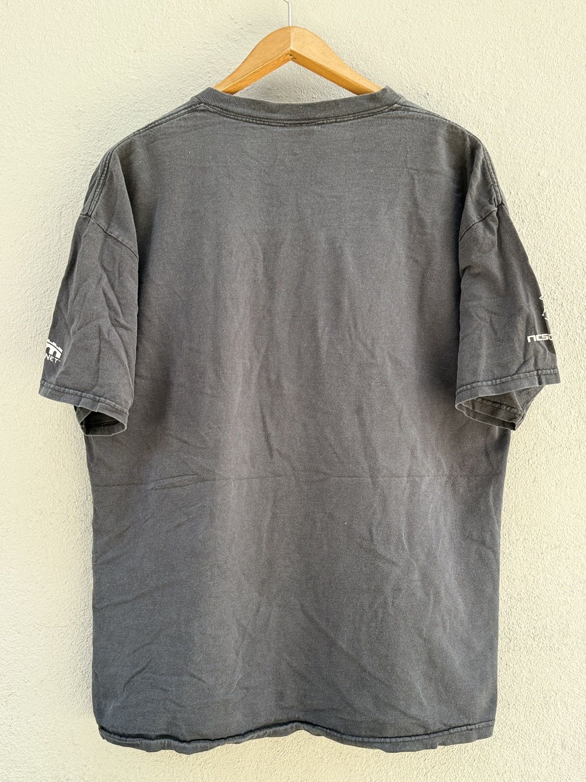 Optic Gaming Thrashed Vintage Guild Ward Eye Of The North Faded Grunge T Size US XL / EU 56 / 4 - 8 Thumbnail