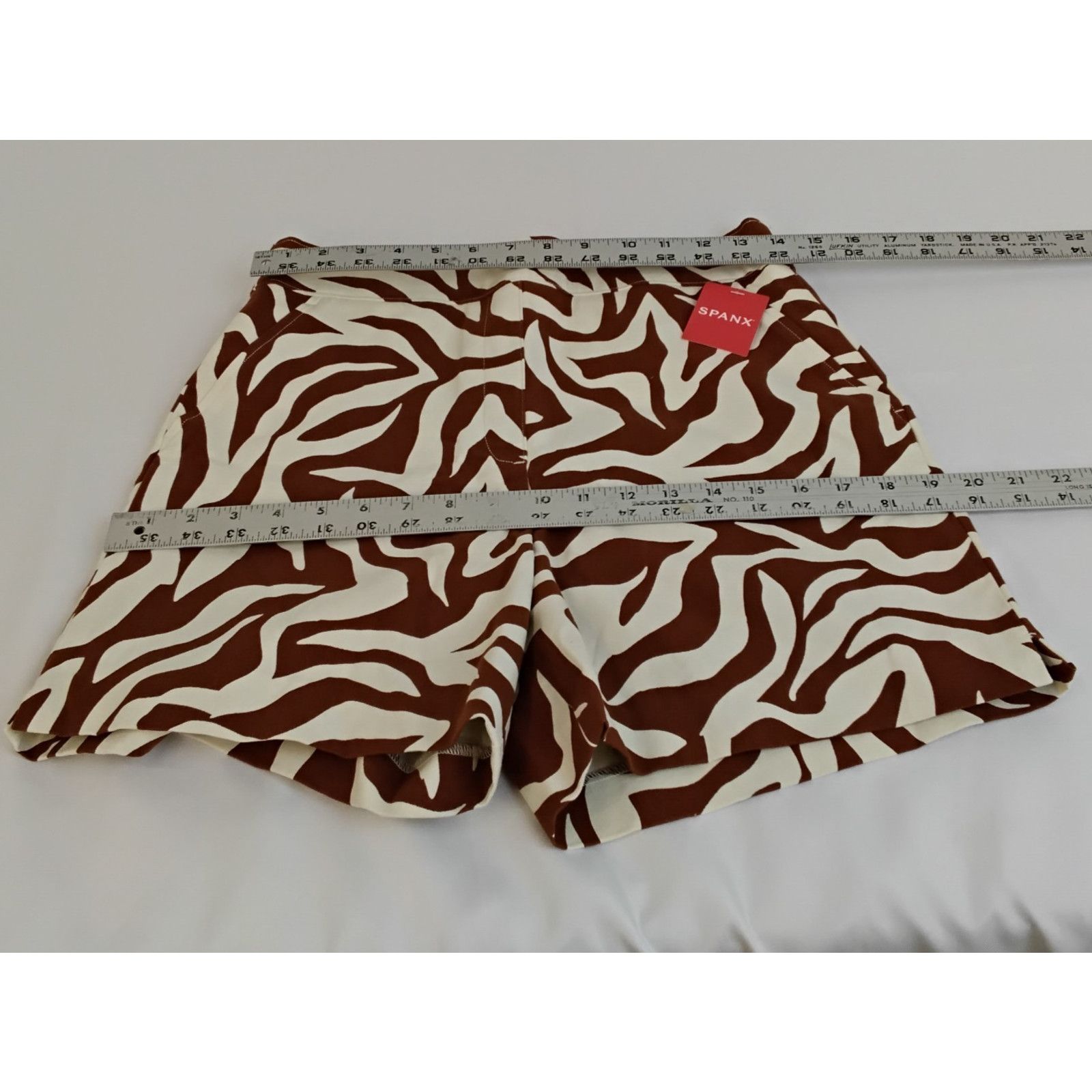 Spanx Spanx Polished 6" Shorts Women's S Brown + White Zebra Print Size 28" / US 6 / IT 42 - 12 Thumbnail