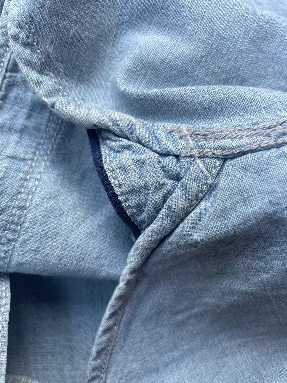 Levi's Levis Chambary Shirt Size US L / EU 52-54 / 3 - 15 Thumbnail
