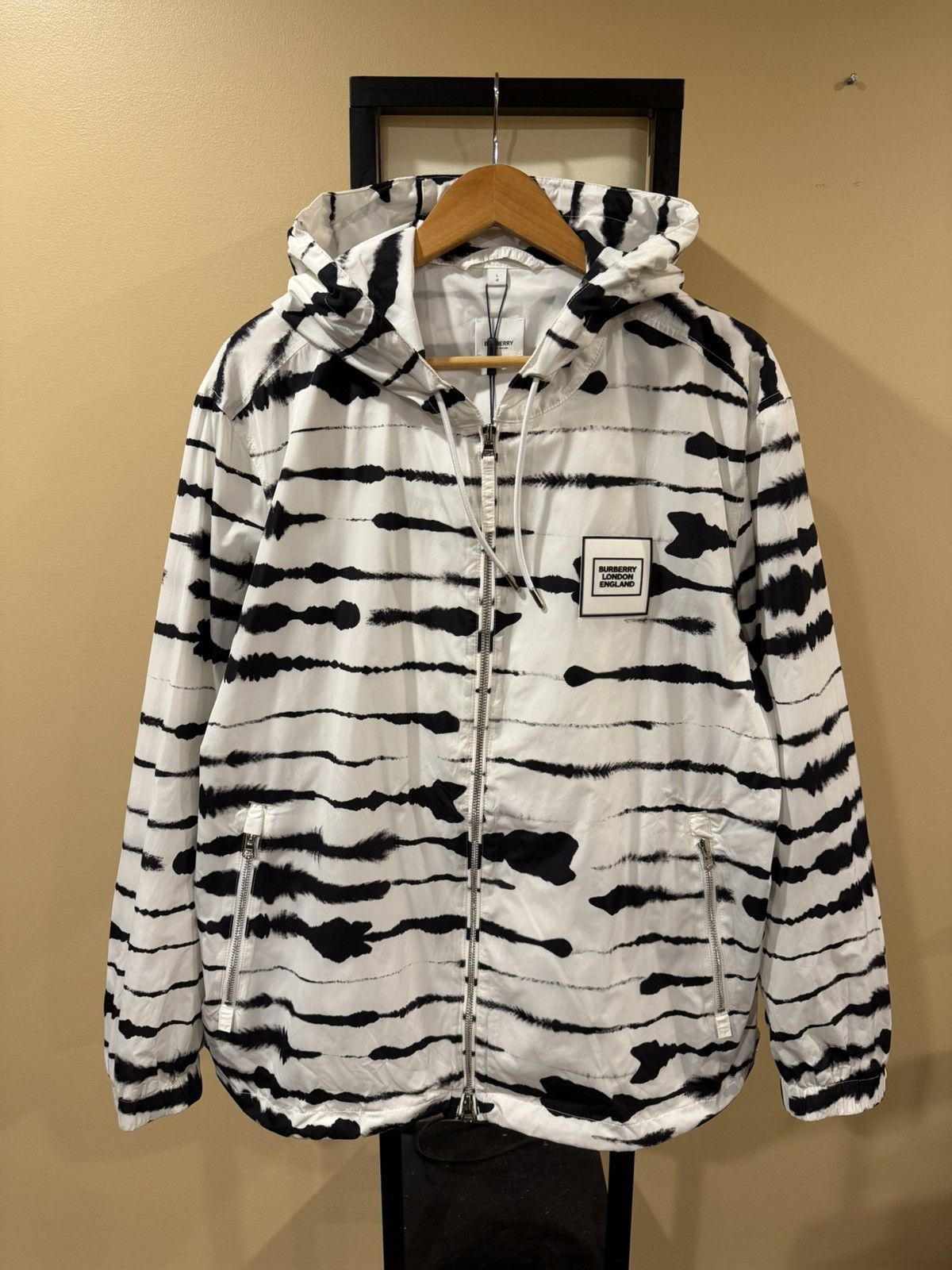 Burberry Burberry Tisci Watercolor Abstract Econyl Print Logo Hoodie Size US L / EU 52-54 / 3 - 18 Thumbnail