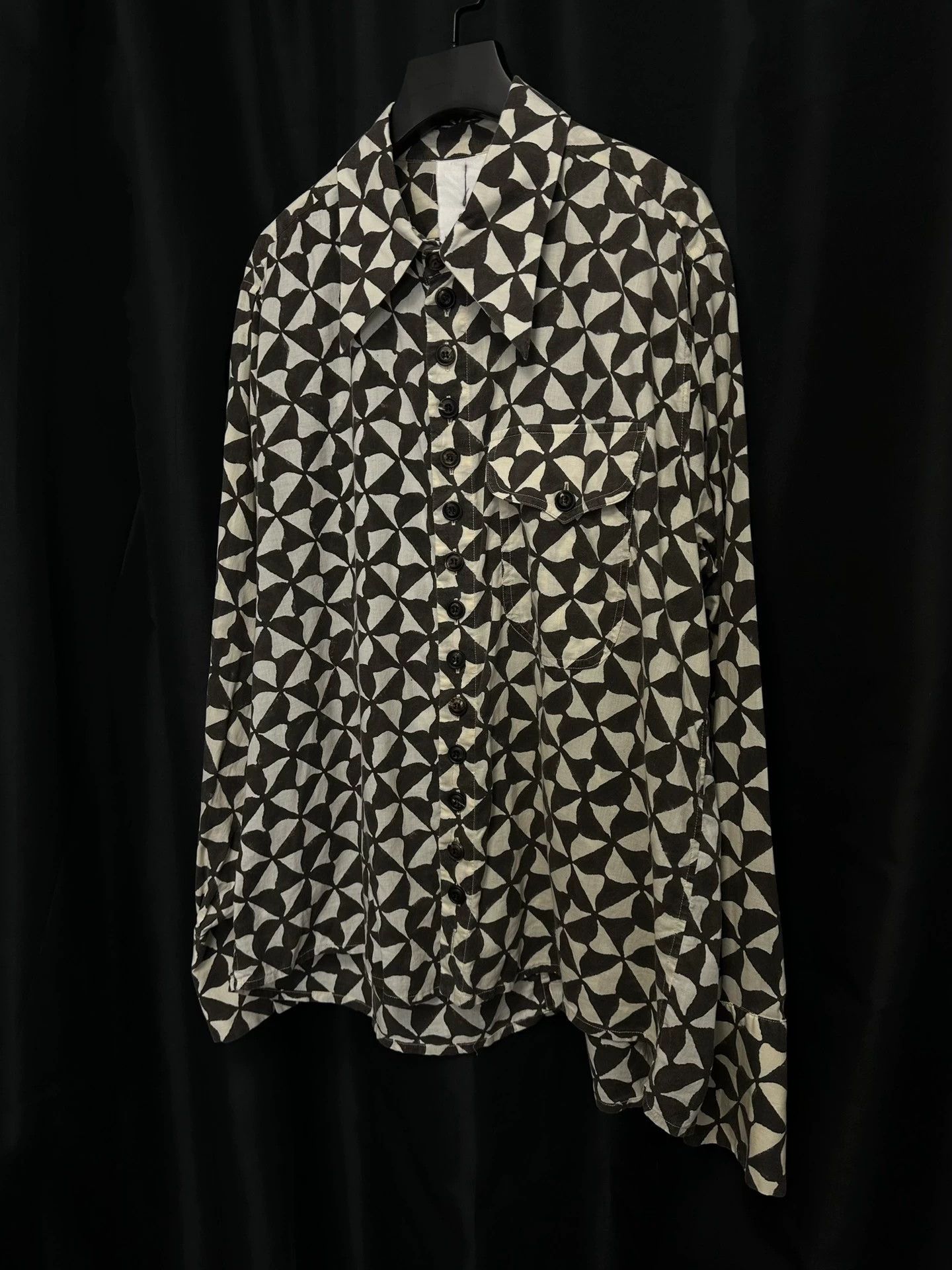 John Alexander Skelton JAS medieval black & white hand-drawn shirt m unisex Size US M / EU 48-50 / 2 - 3 Thumbnail
