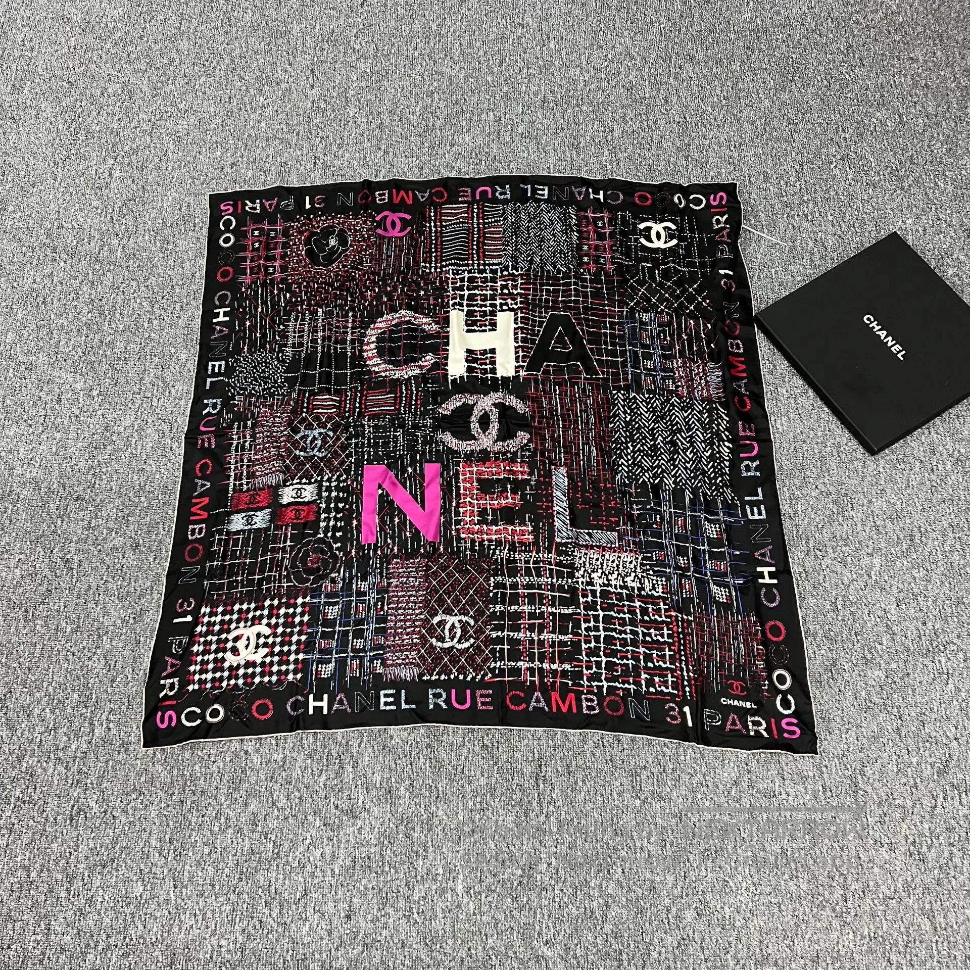 Chanel Chanel No.31 Kangpeng Street; Colorful letter logo; Scarf Size ONE SIZE - 1 Thumbnail