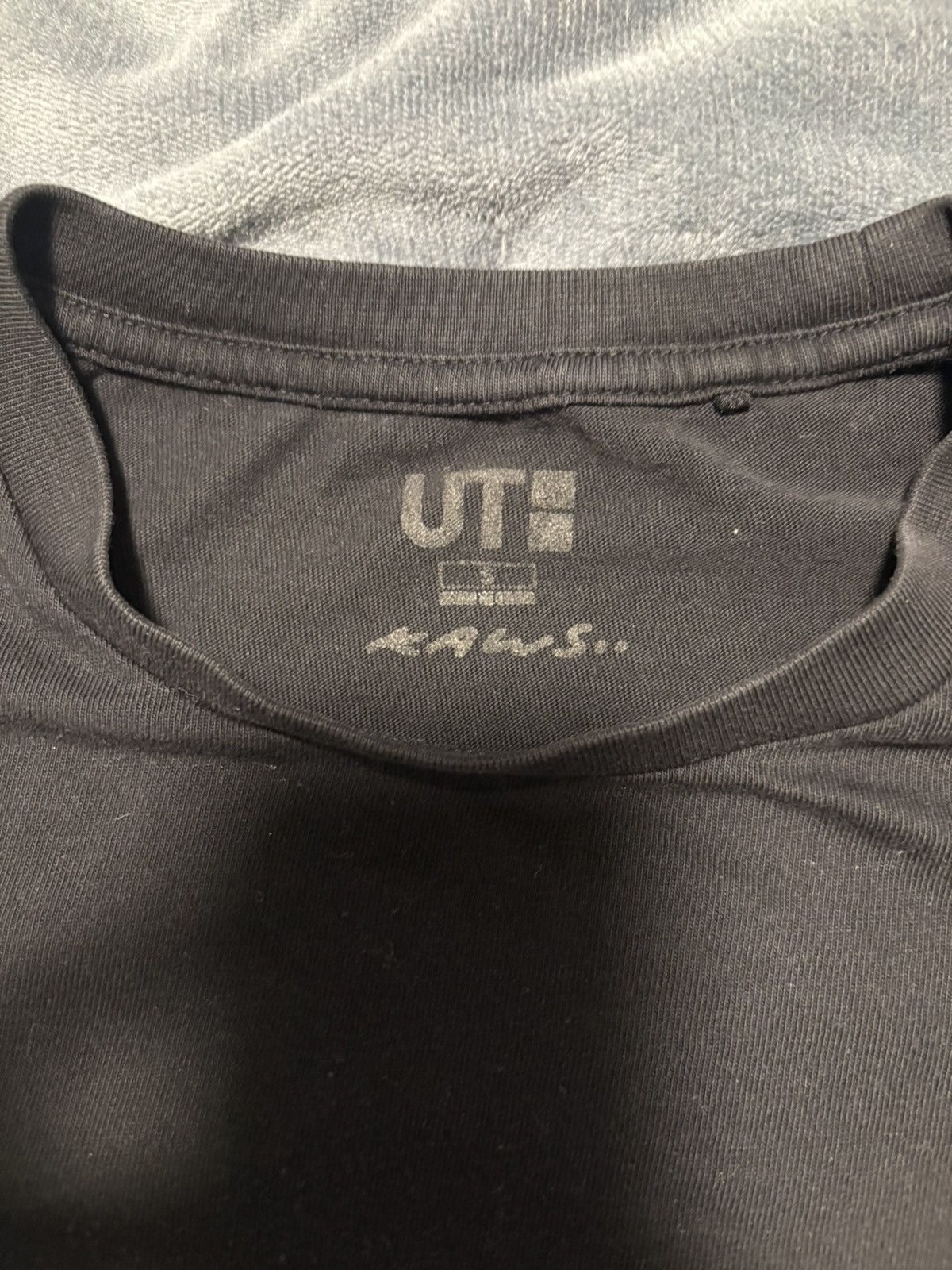 Kaws × Uniqlo KawsxUniqlo graphic tee Size US S / EU 44-46 / 1 - 3 Thumbnail