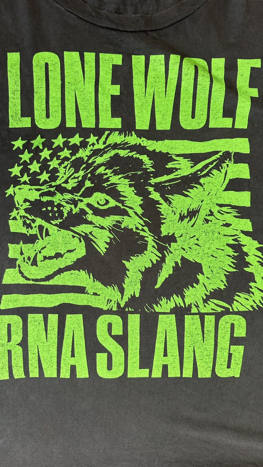 Japanese Brand VINTAGE RNA SLANG LONE WOLF TEE Size US XXL / EU 58 / 5 - 2 Thumbnail