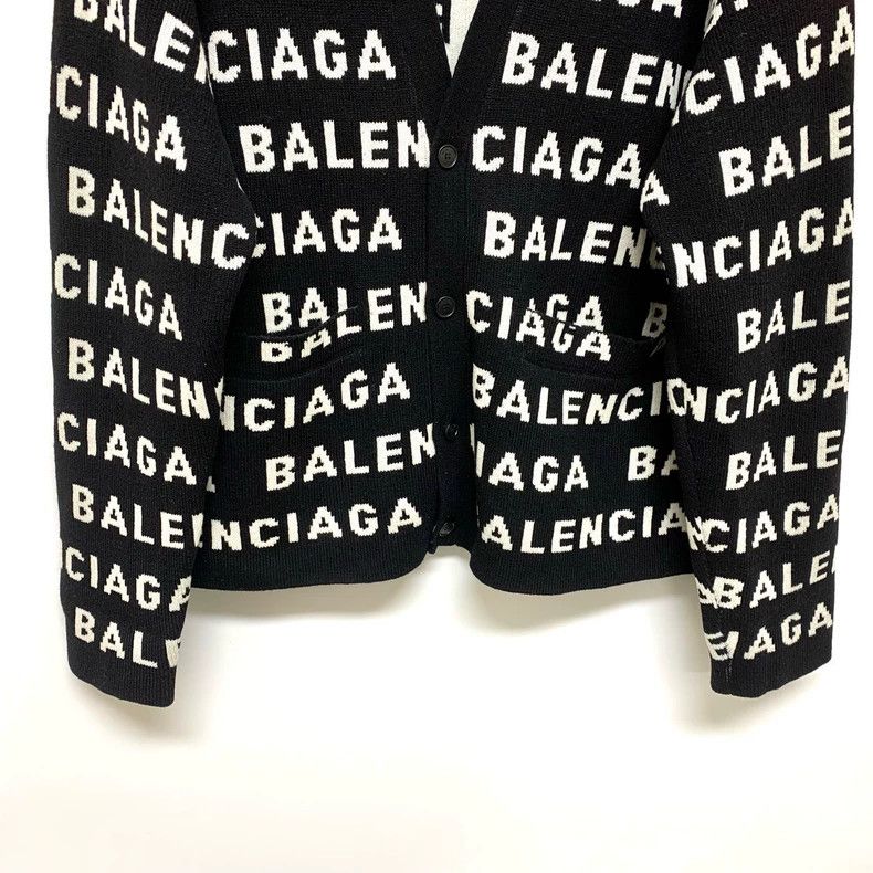 Balenciaga Balenciaga Full Print Logo Knit Cardigan Size US M / EU 48-50 / 2 - 4 Thumbnail