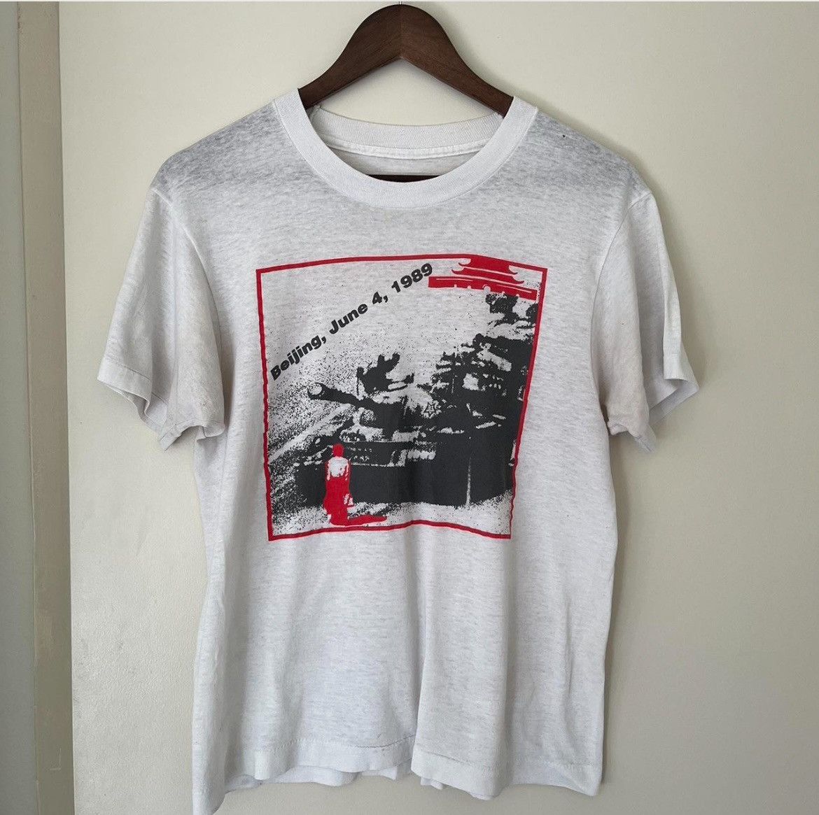 Vintage Vintage Tiananmen Square shirt Size US S / EU 44-46 / 1 - 1 Thumbnail
