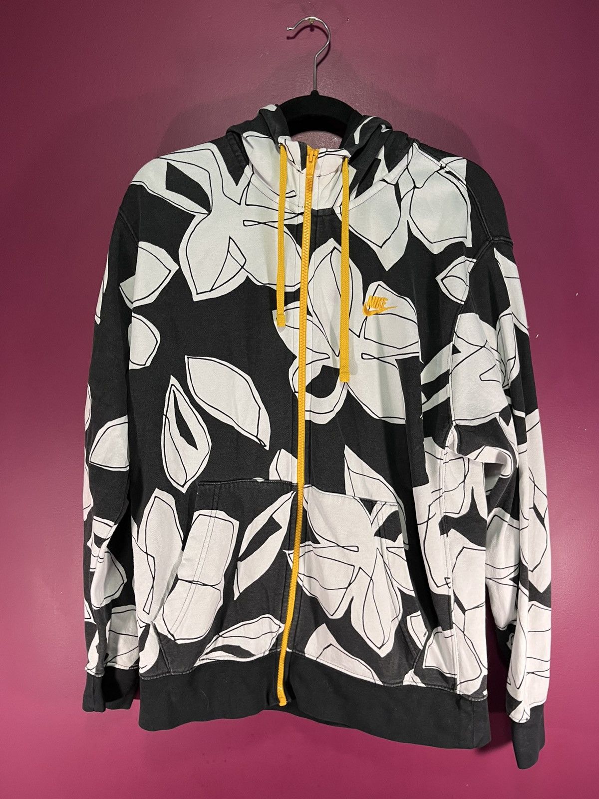 Nike Nike floral drawing zip up Size US L / EU 52-54 / 3 - 1 Thumbnail