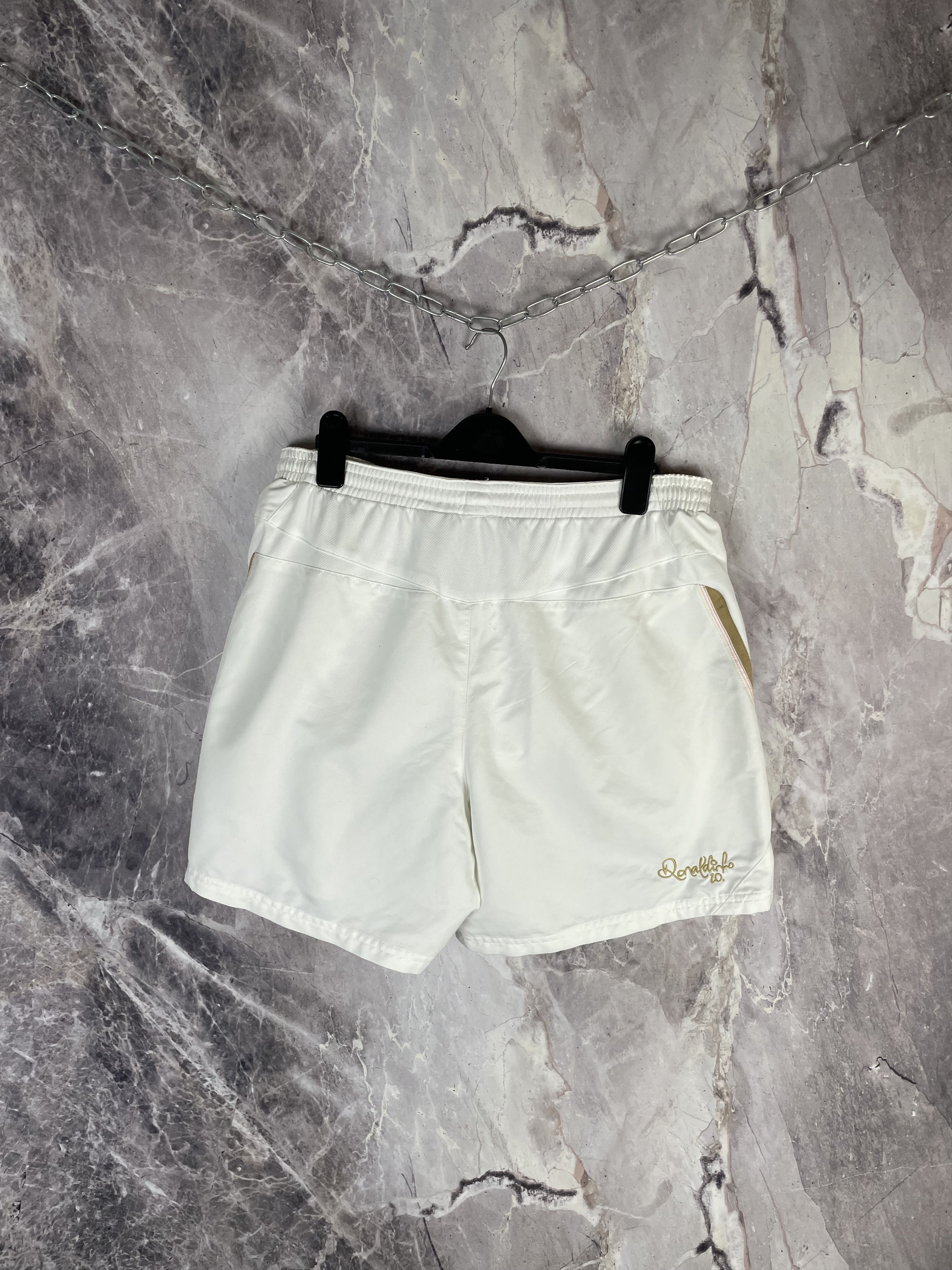 Nike Vintage Nike Ronaldinho 10 Shorts Size US 34 / EU 50 - 6 Thumbnail