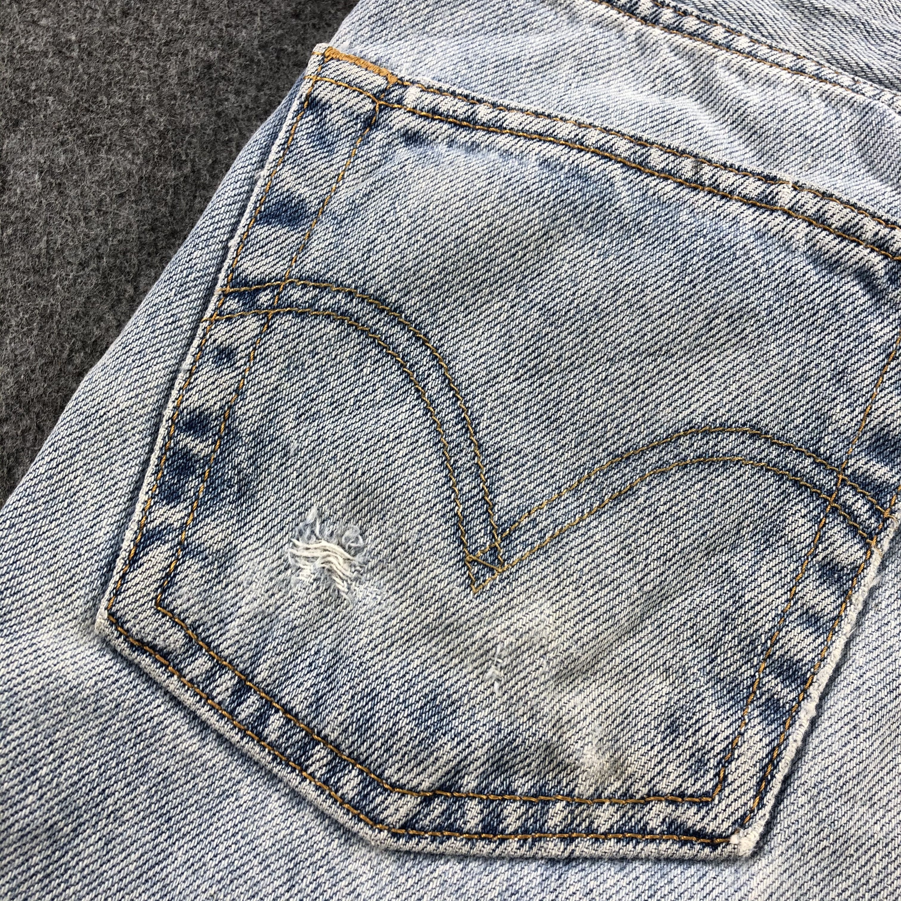 Levi's Vintage Light Wash Levis 550 Jeans-J2062 Size US 31 - 9 Thumbnail