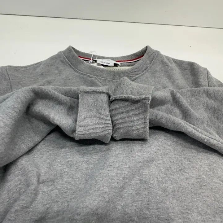 Thom Browne Thom Browne Classic Grey Stripe Crewneck Sweatshirt -2507 Size US M / EU 48-50 / 2 - 5 Thumbnail