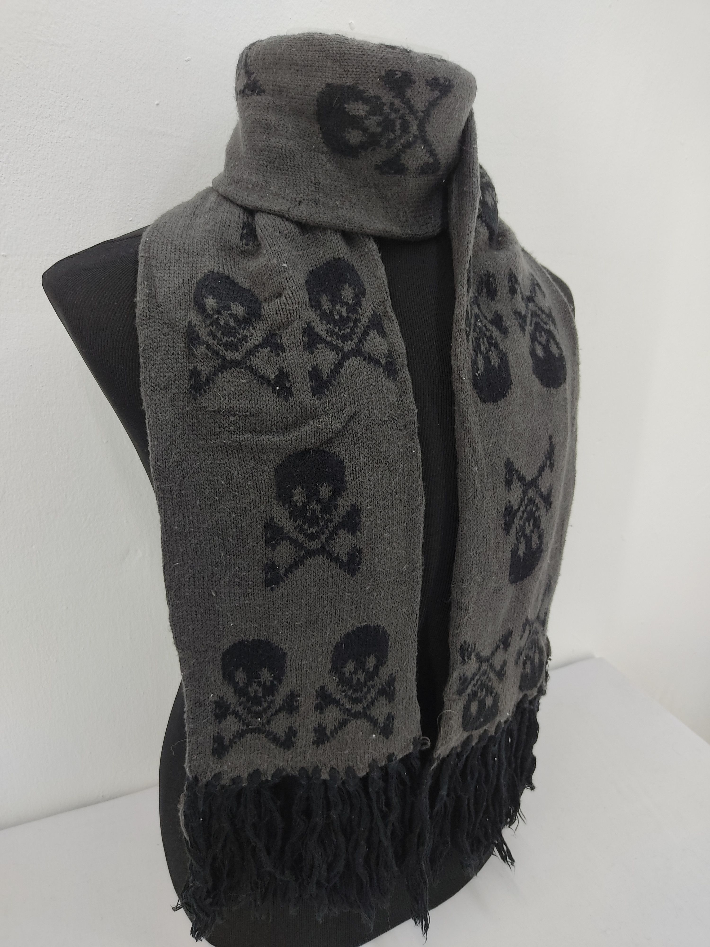 Japanese Brand Vintage Skull Scarf / Muffler / Neckwear Size ONE SIZE - 2 Thumbnail