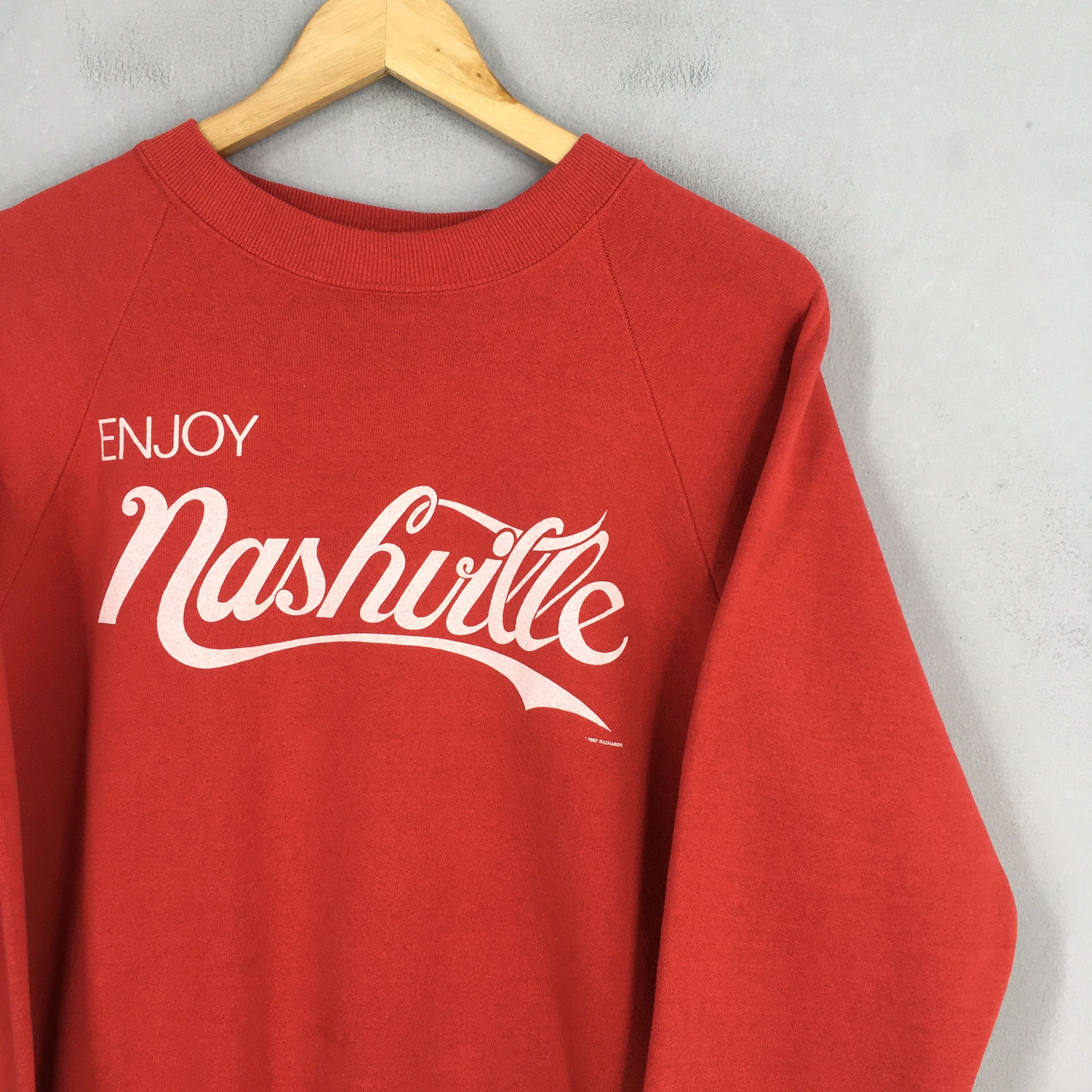 Fruit Of The Loom Vintage Enjoy Nashville Red Sweatshirt Large Size US L / EU 52-54 / 3 - 2 Thumbnail