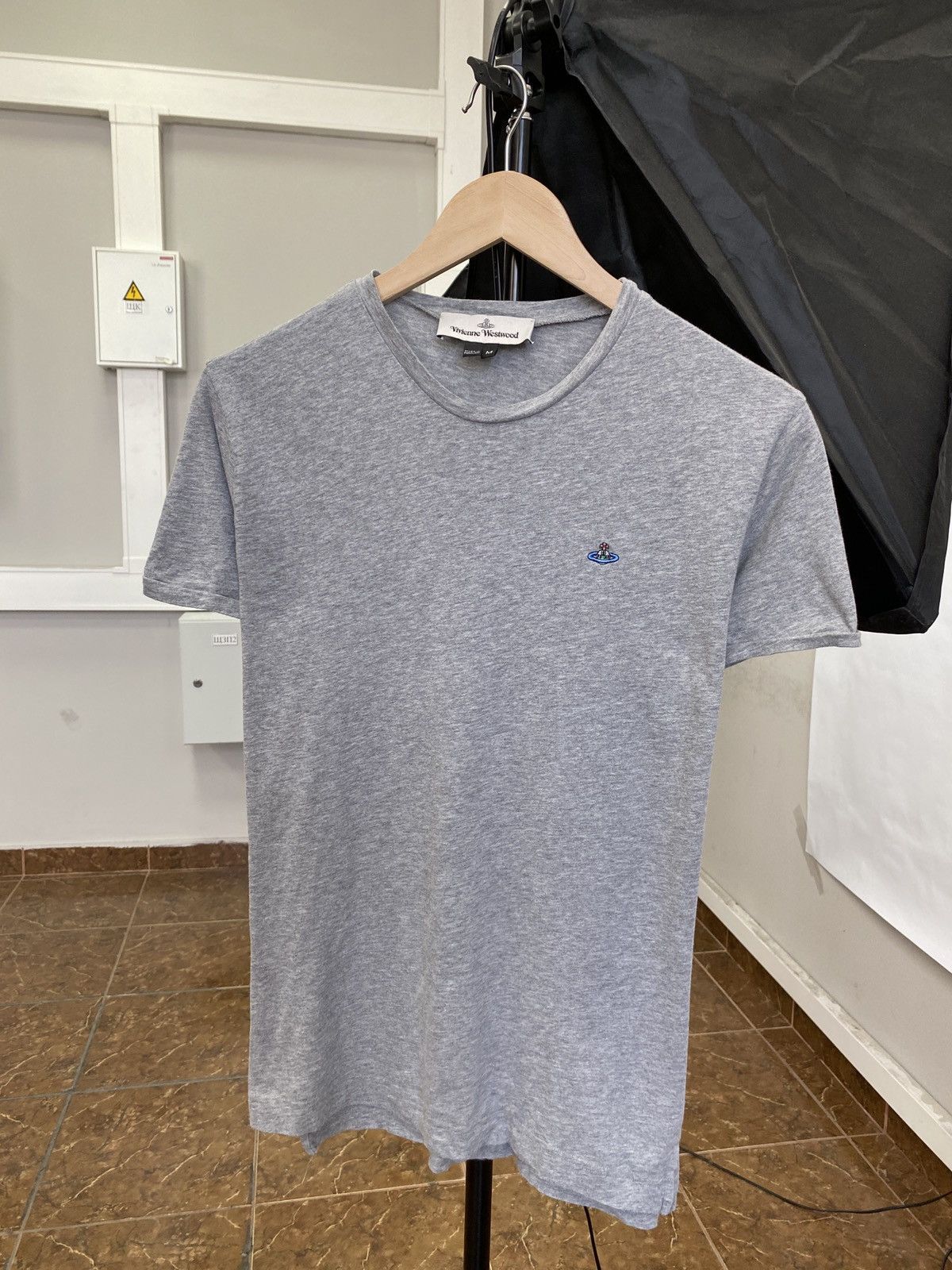 Vivienne Westwood Vivienne Westwood T-Shirt Rare Retro Hype Y2K Size US M / EU 48-50 / 2 - 1 Thumbnail
