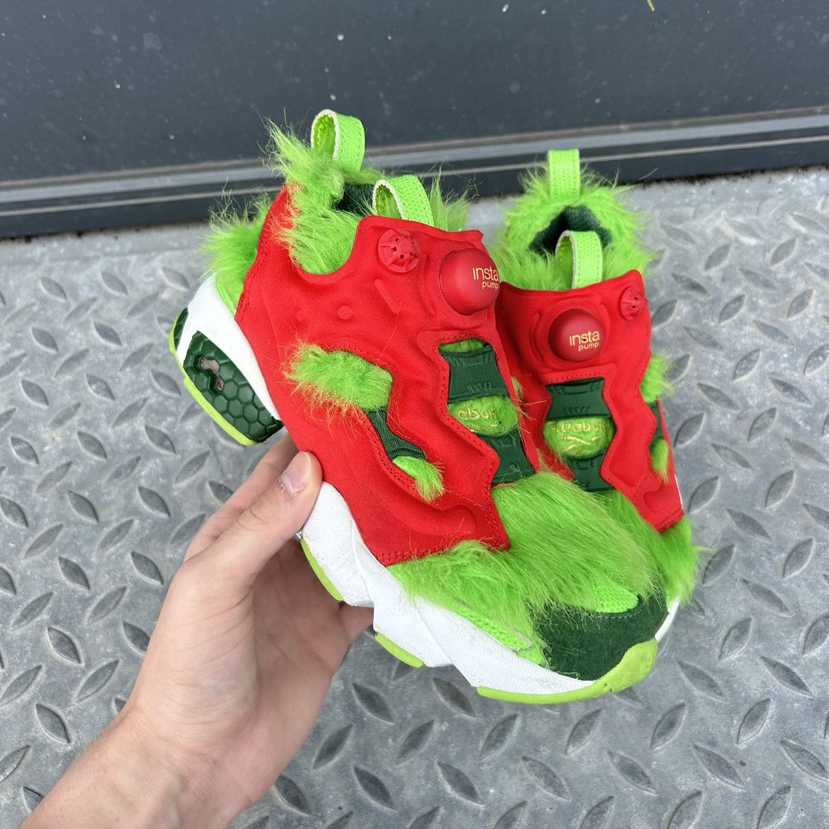 Reebok Reebok x grinch fury Size US 7.5 / IT 37.5 - 9 Thumbnail