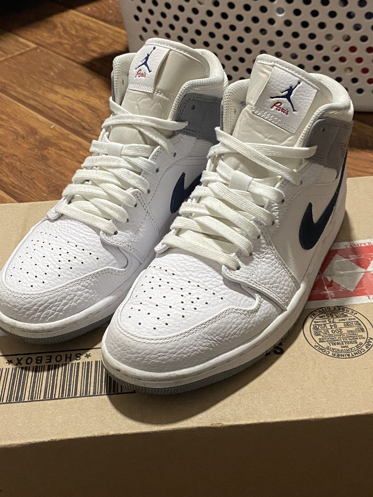 image of Jordan Nike Jordan 1 Paris Size 9 Men Shoes in White