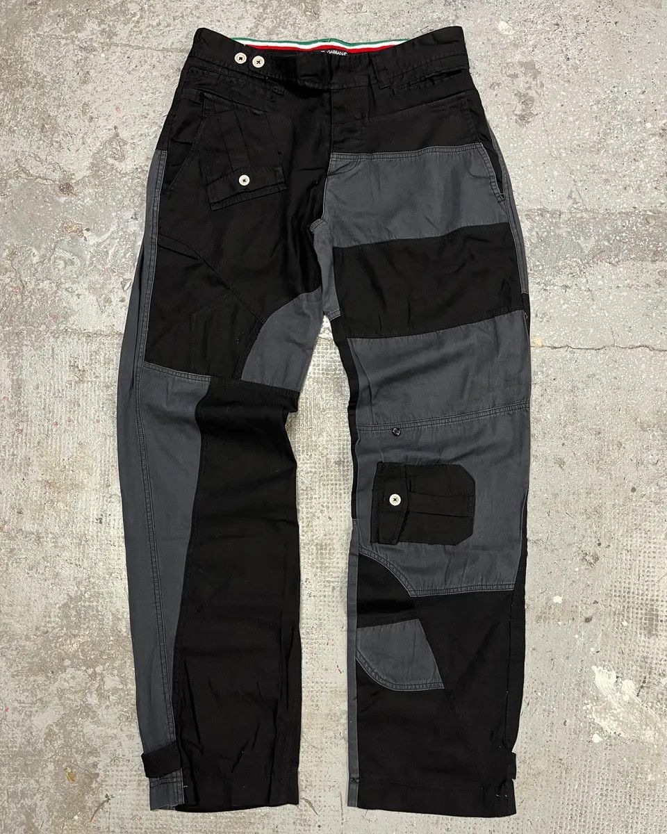 Vintage AW2007 Dolce & Gabbana Multi Pockets Cargo Black & Grey Pants Size US 32 / EU 48 - 1 Thumbnail
