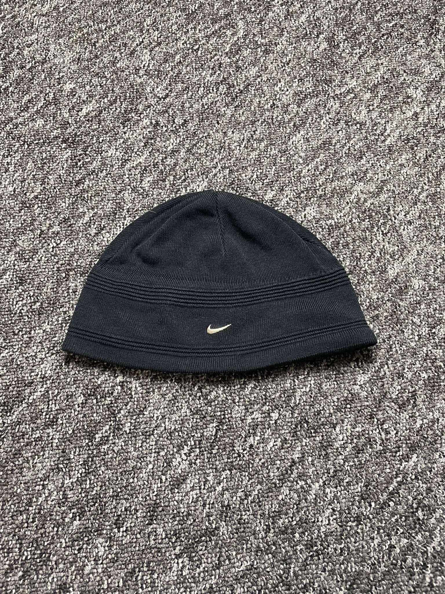 Nike × Vintage Vintage retro winter hat Nike solo swoosh logo y2k 90s Size ONE SIZE - 1 Thumbnail