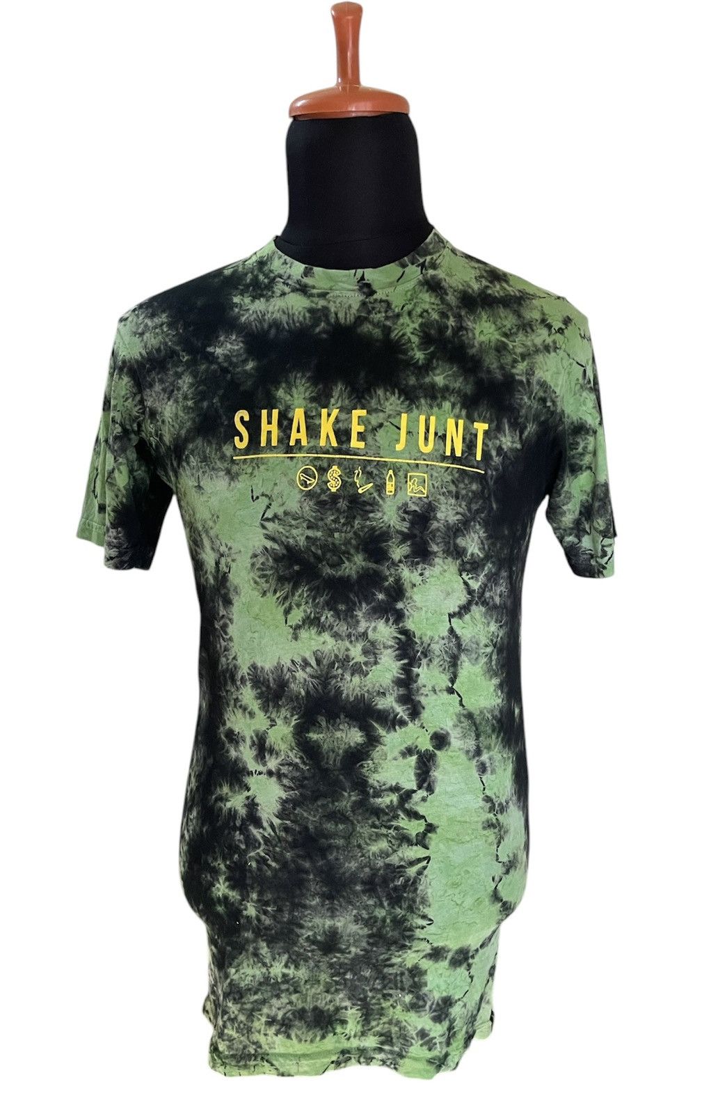 Vintage Y2K Shake Junt Skatebrand Tie dye Size US S / EU 44-46 / 1 - 1 Thumbnail