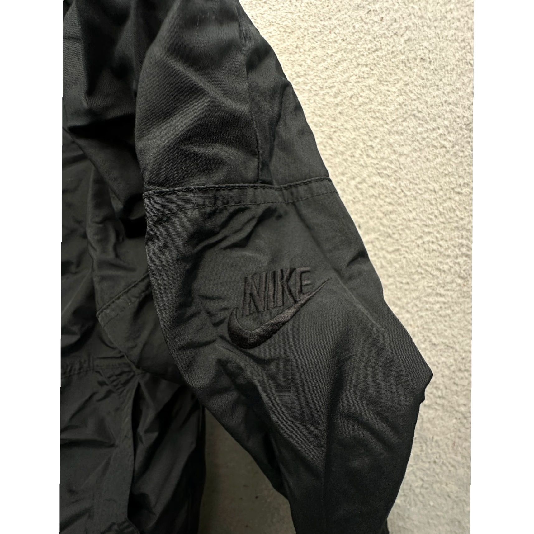 Nike VINTAGE Nike Jacket Nylon Lined Fleece 90s Mens Large Black Green Venus Windbreaker Size US L / EU 52-54 / 3 - 7 Thumbnail