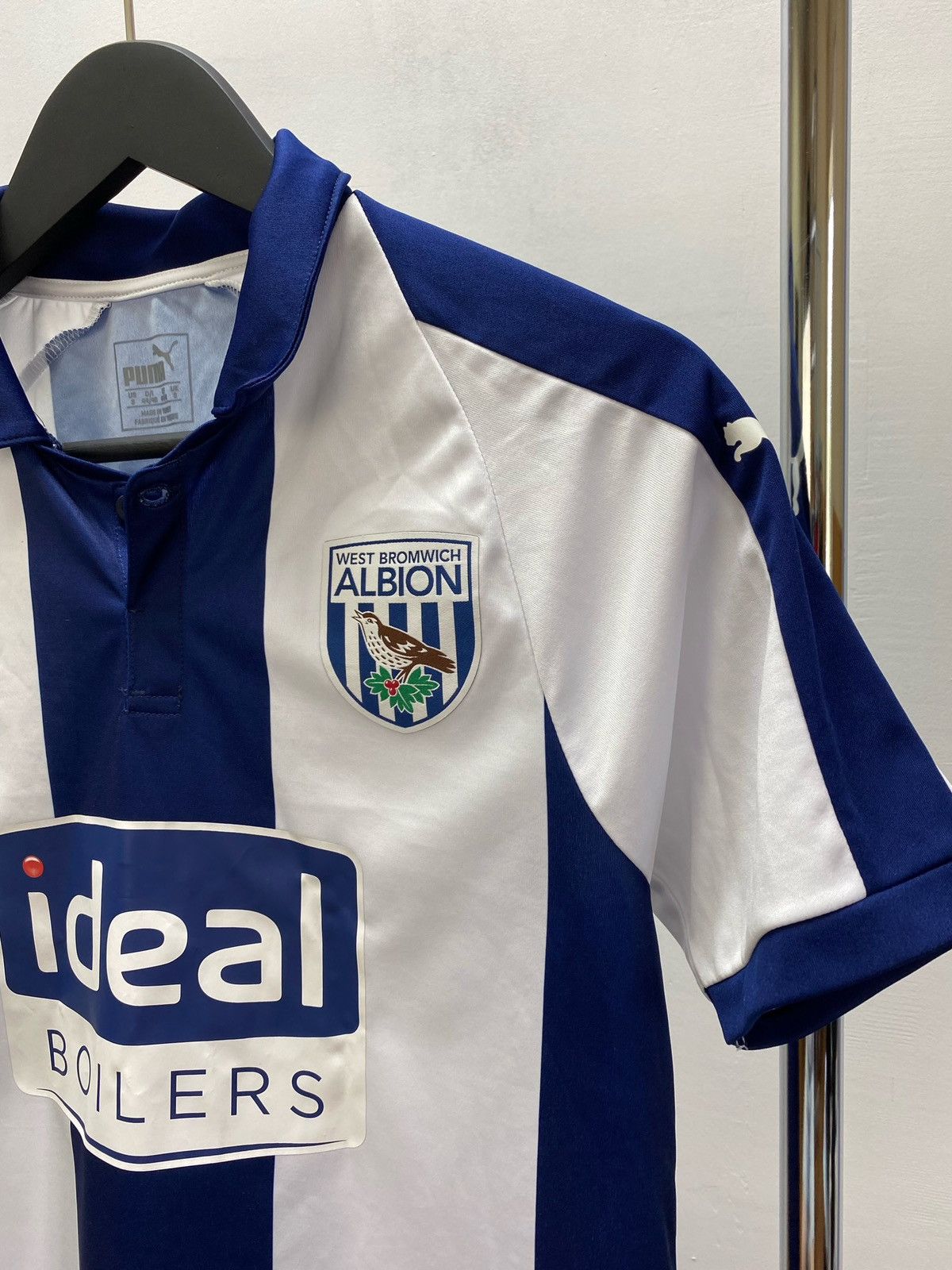Puma West Bromwich Albion 2018 2019 Puma home soccer jersey Size US S / EU 44-46 / 1 - 8 Thumbnail