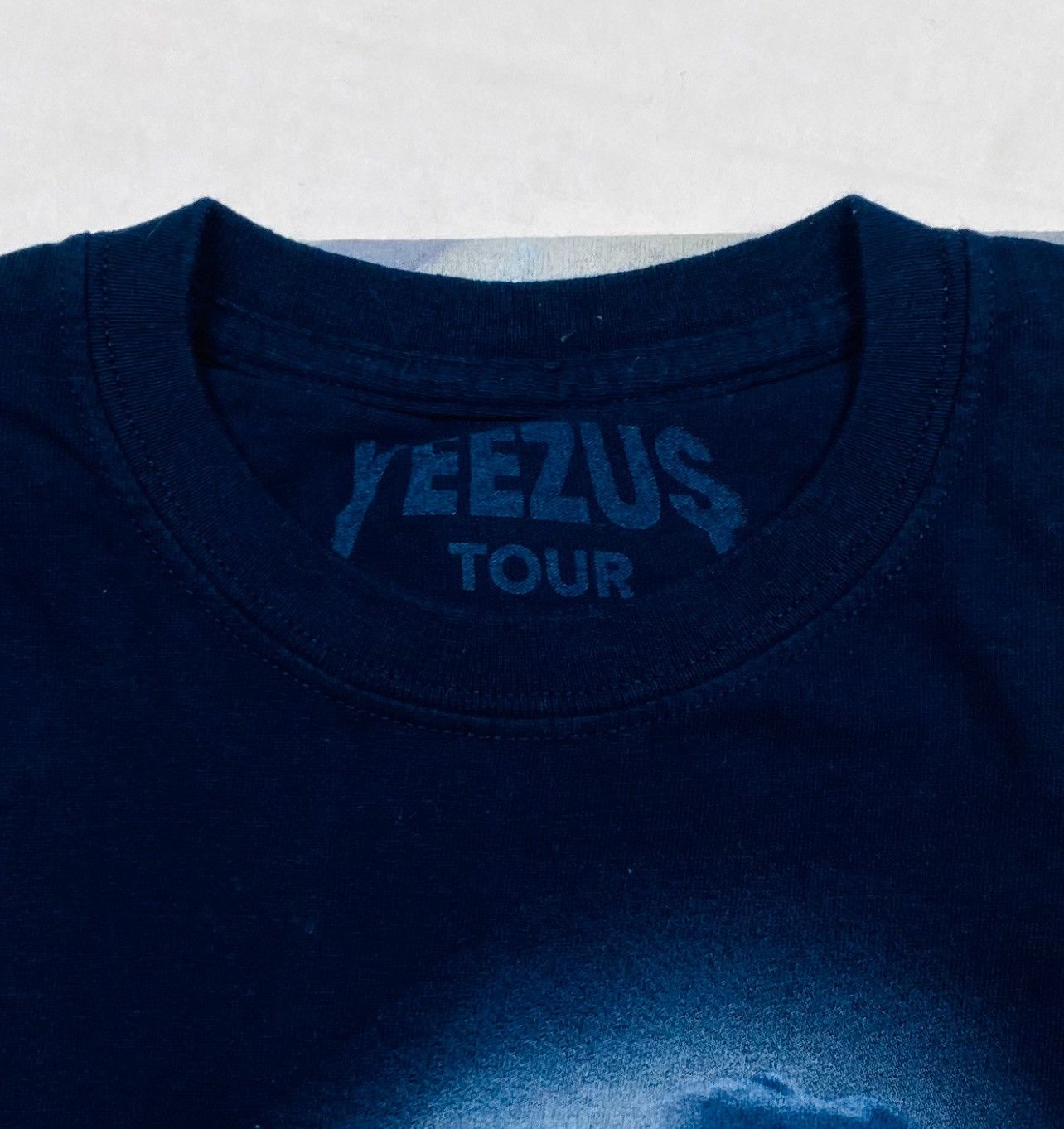 Kanye West Yeezus Tour 2013 Lightning Tee Size US L / EU 52-54 / 3 - 6 Thumbnail