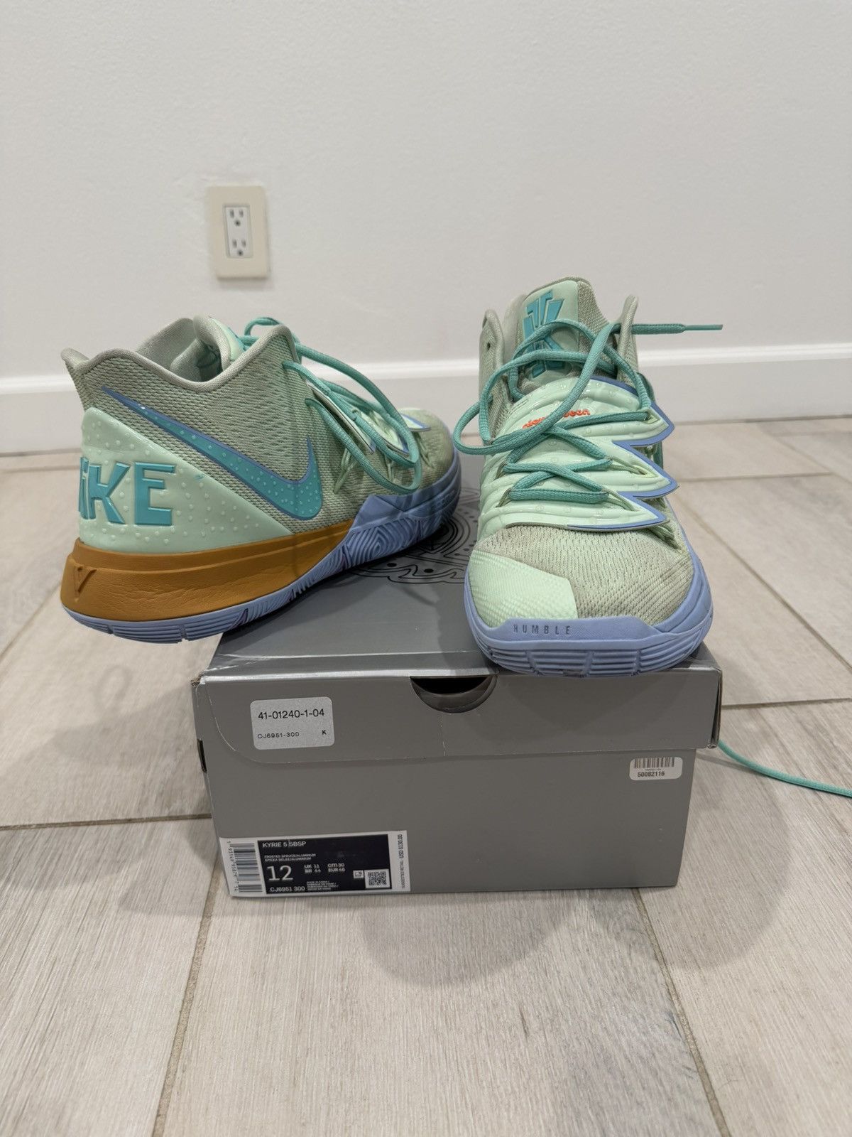 Nike Nike Kyrie 5 SquidWard Size US 12 / EU 45 - 1 Thumbnail