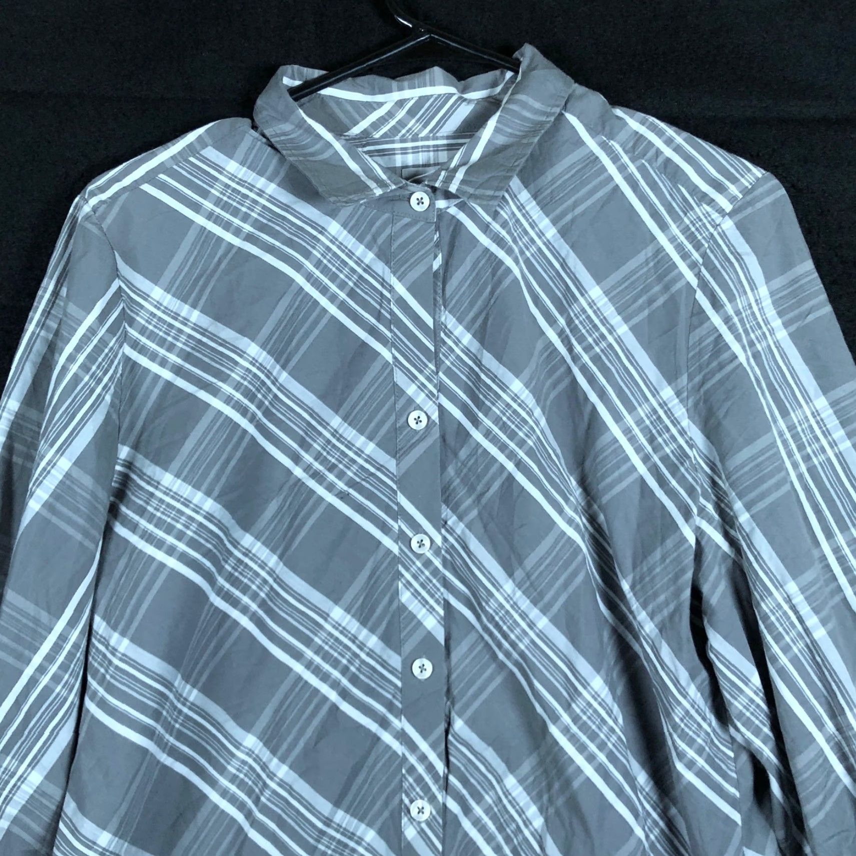 Vintage Chicos Womens Blouse Gray White Collared Button Down Long Sleeve Stretch 2 Gray White Collared Button Down Long Sleeve Stretch 2 Size XL / US 12-14 / IT 48-50 - 2 Thumbnail