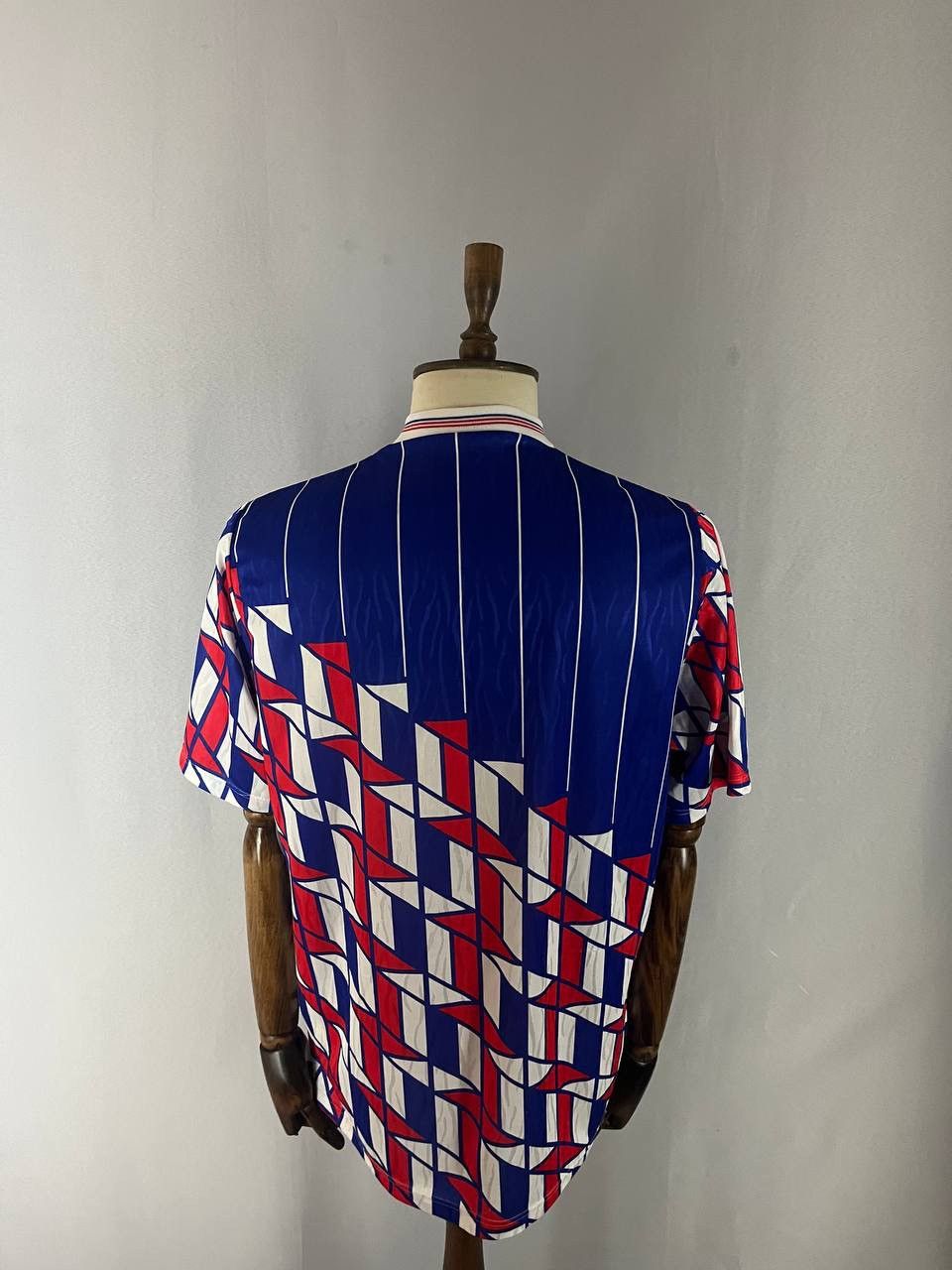 Umbro Umbro FC Ajax Tee T Shirt Soccer Jersey 1989 Vintage Size US XL / EU 56 / 4 - 13 Thumbnail
