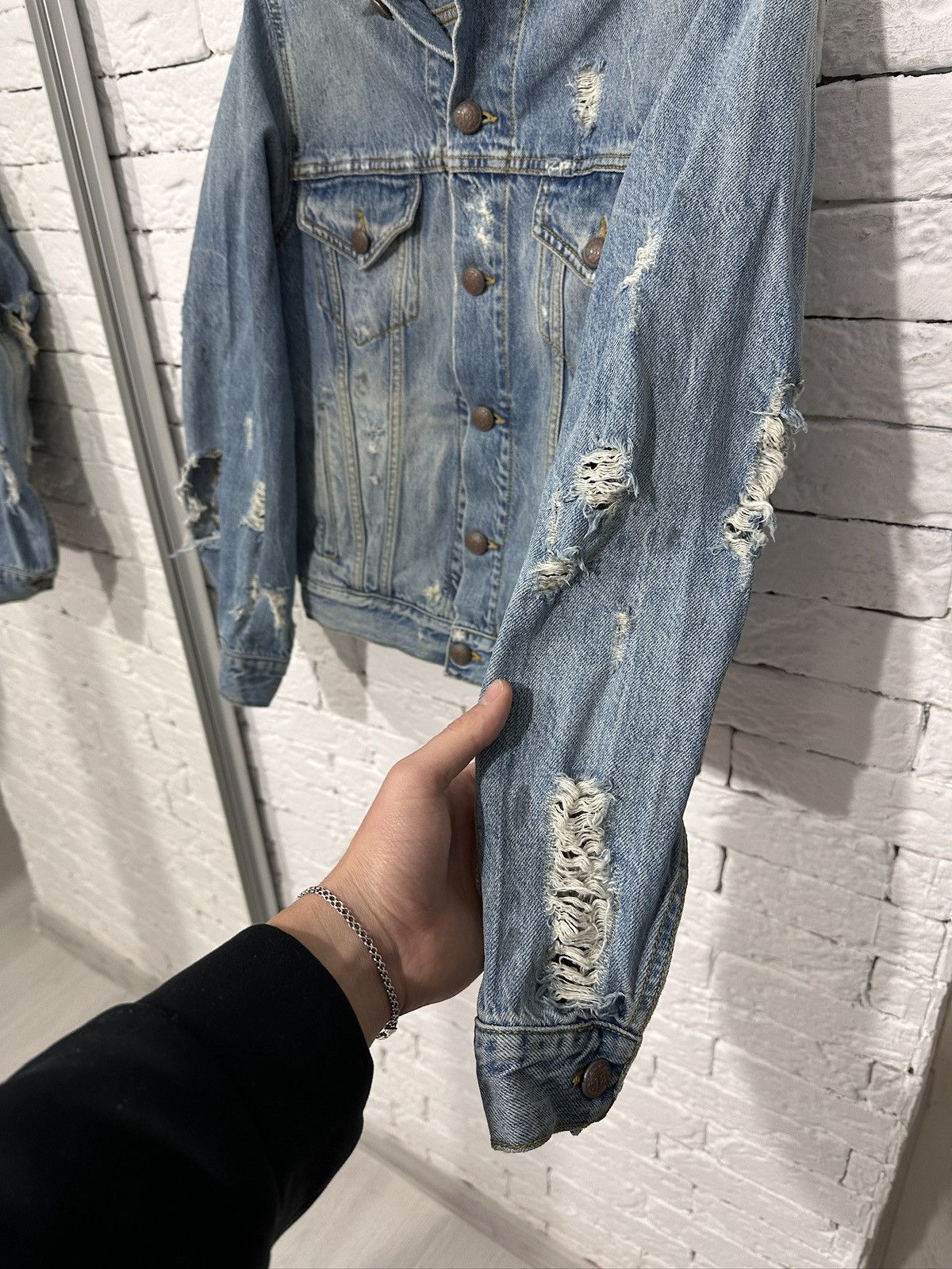 R13 R13 Sky Trucker Distressed Denim Holly Wash Women’s XS Size XS / US 0-2 / IT 36-38 - 7 Thumbnail
